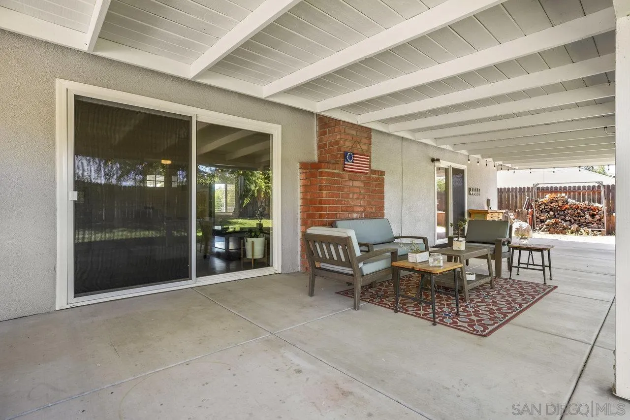 42733 San Julian Pl.