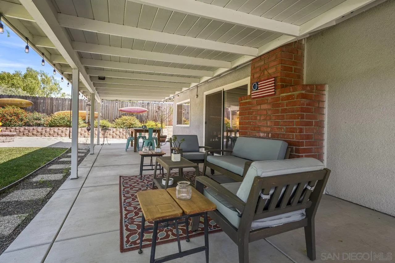 42733 San Julian Pl.