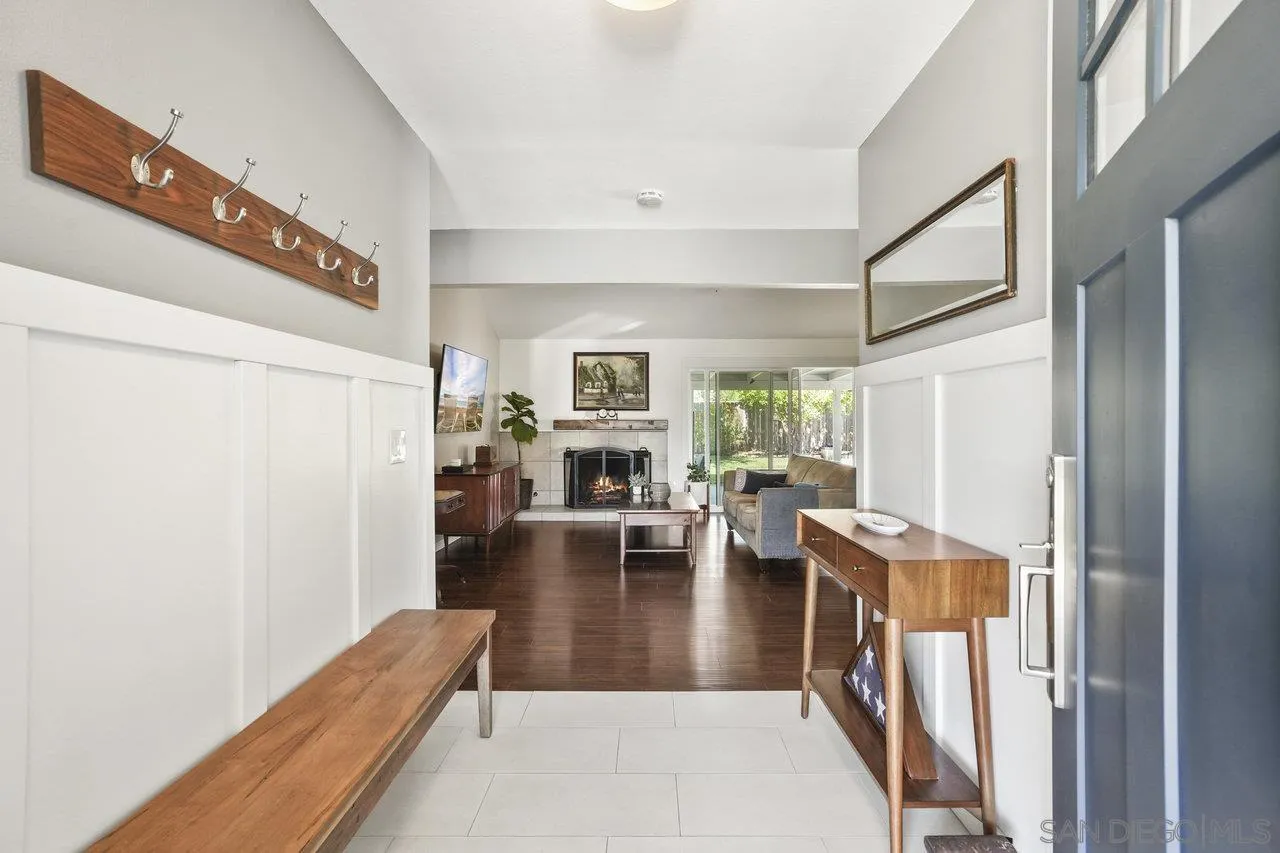 42733 San Julian Pl.