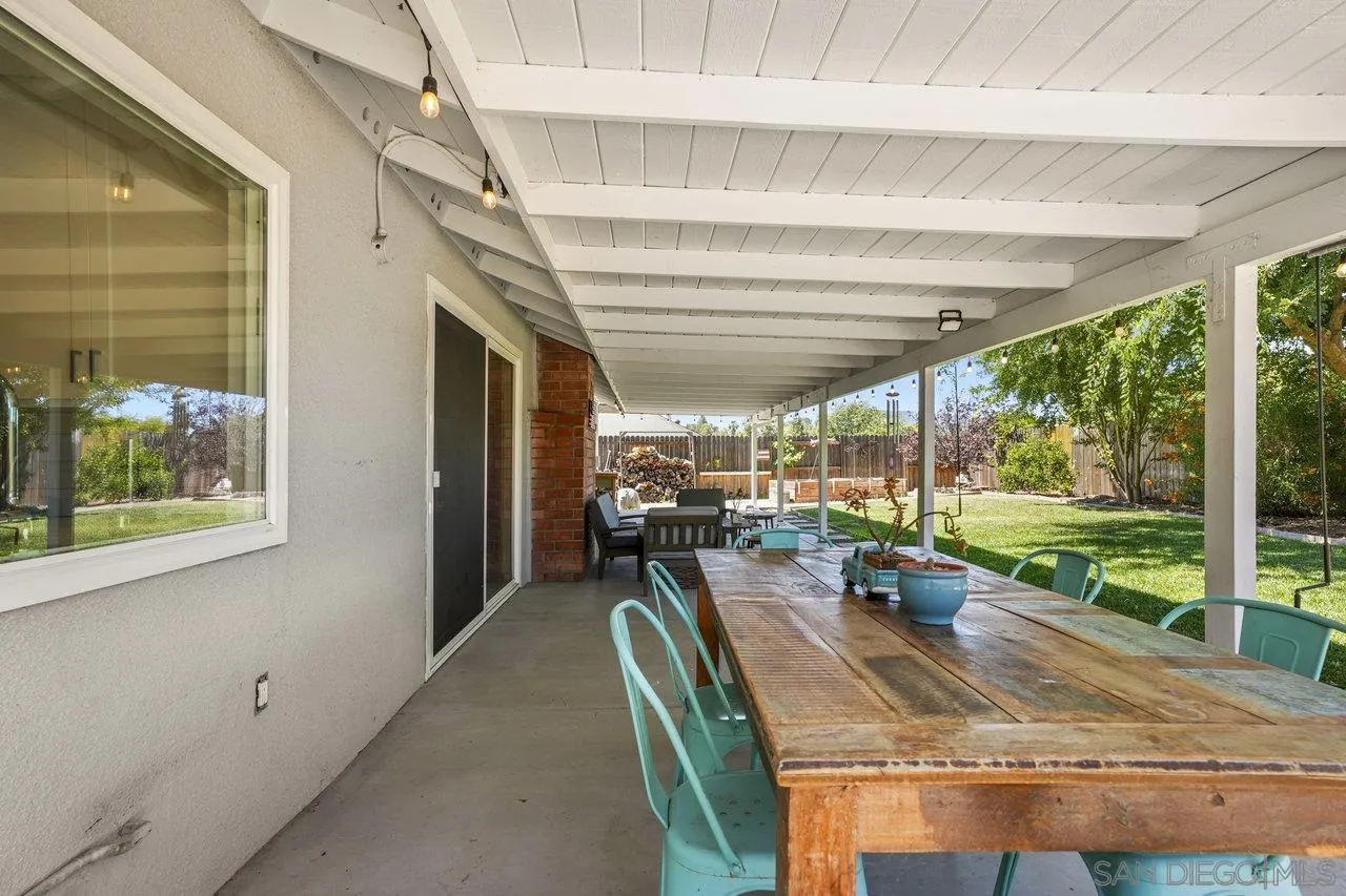 42733 San Julian Pl.