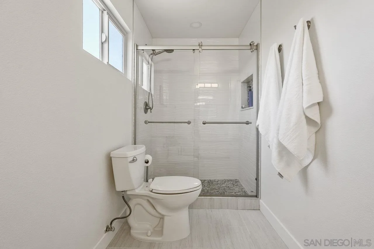 42733 San Julian Pl.