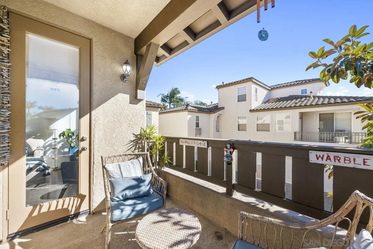 6466 Terraza Portico