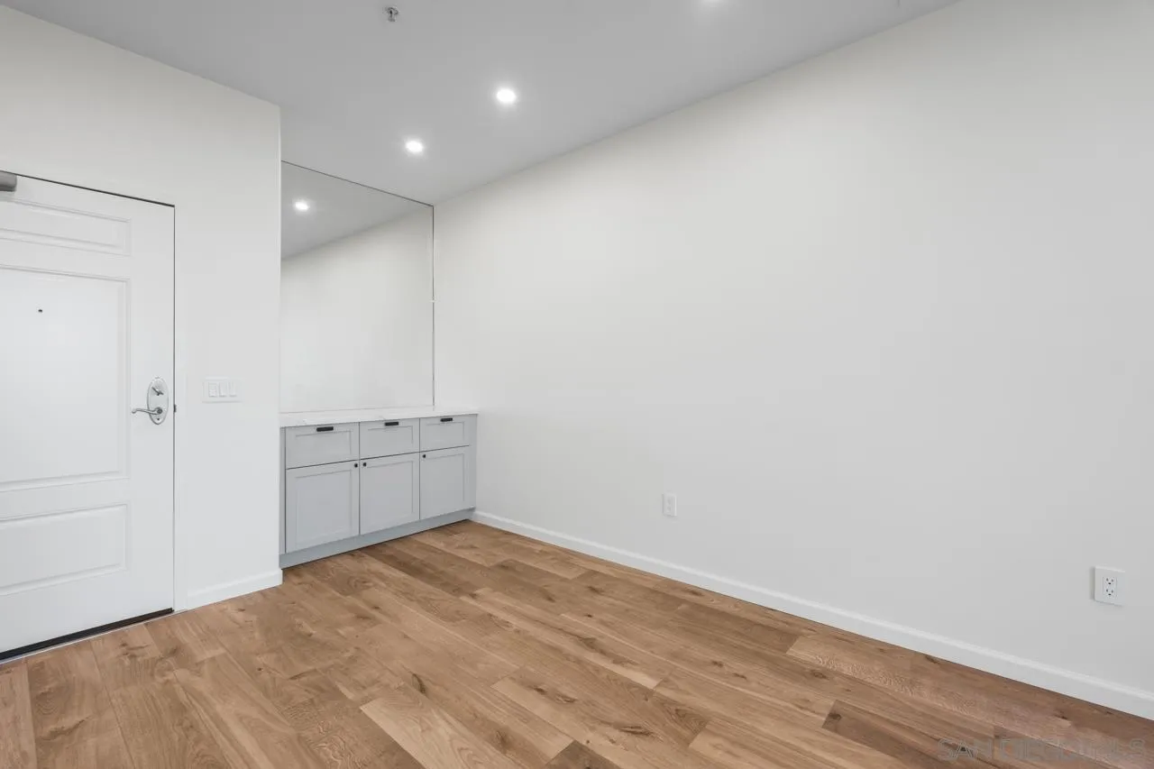 3877 Pell Place Unit 313