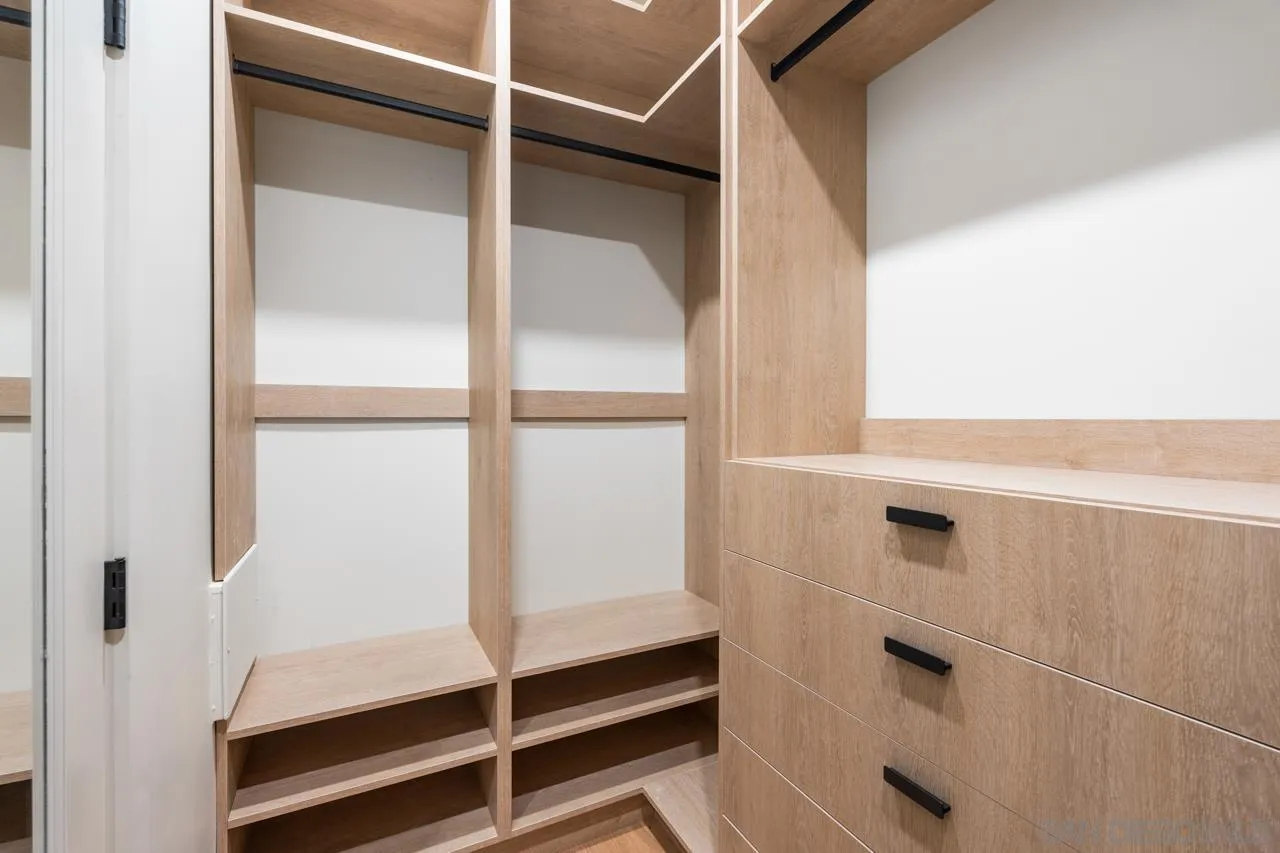 3877 Pell Place Unit 313