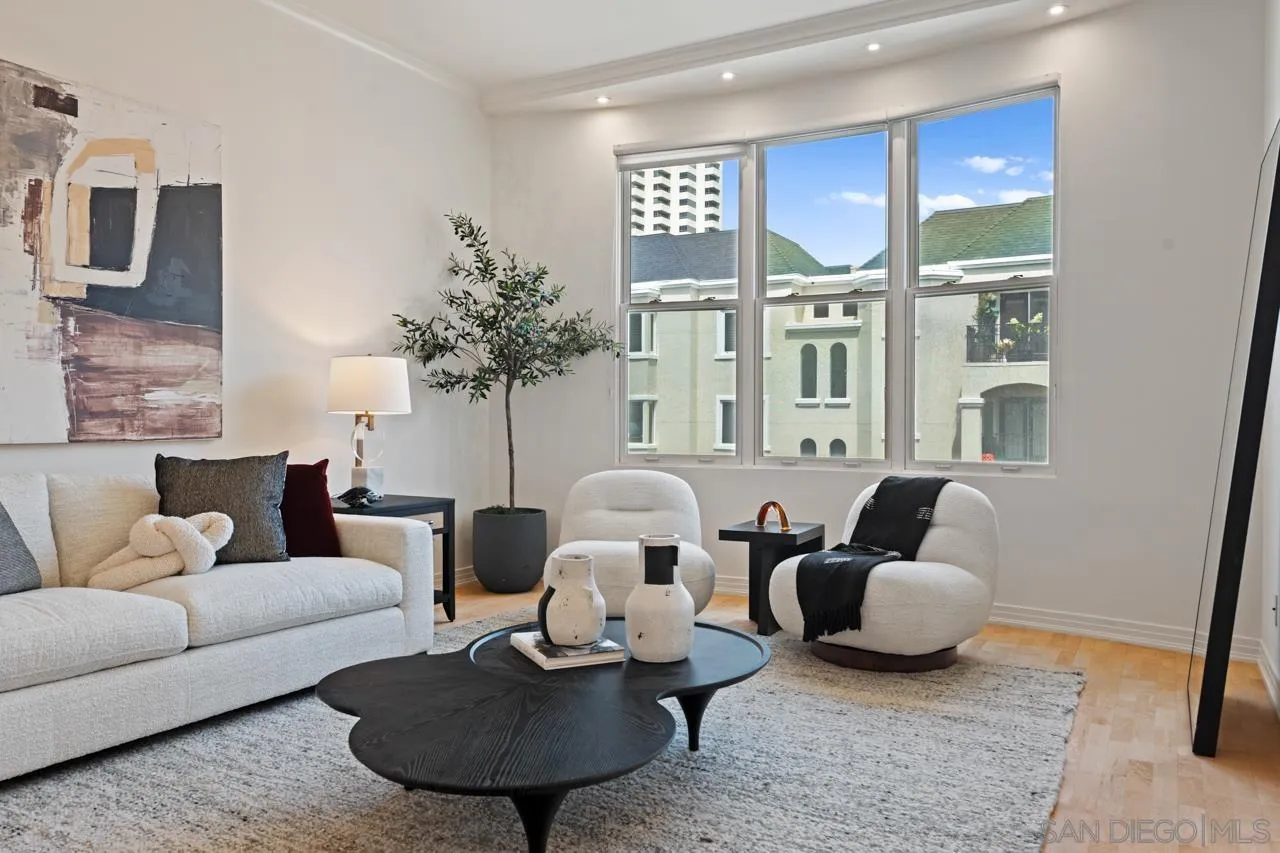 650 Columbia St. Unit 313