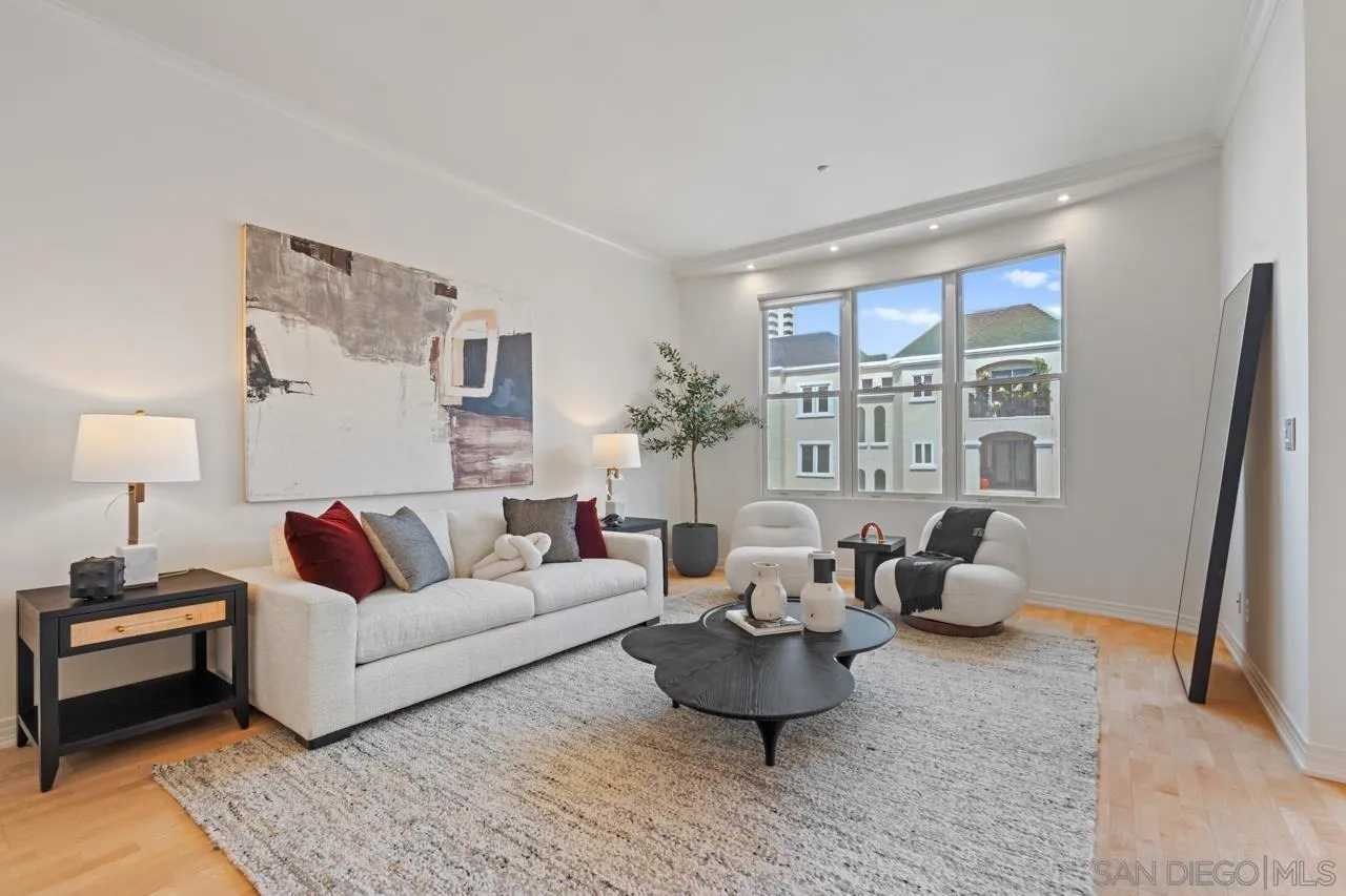 650 Columbia St. Unit 313