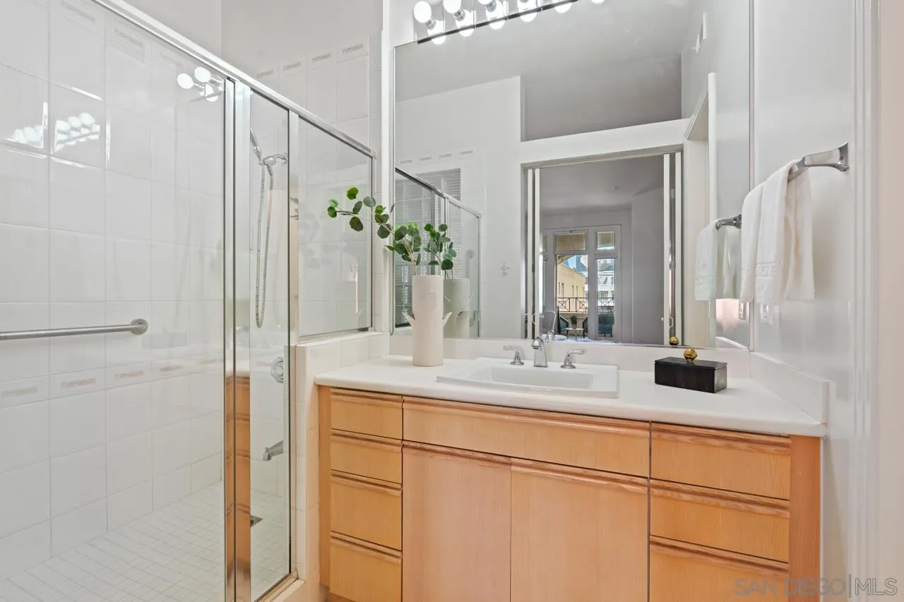 650 Columbia St. Unit 313