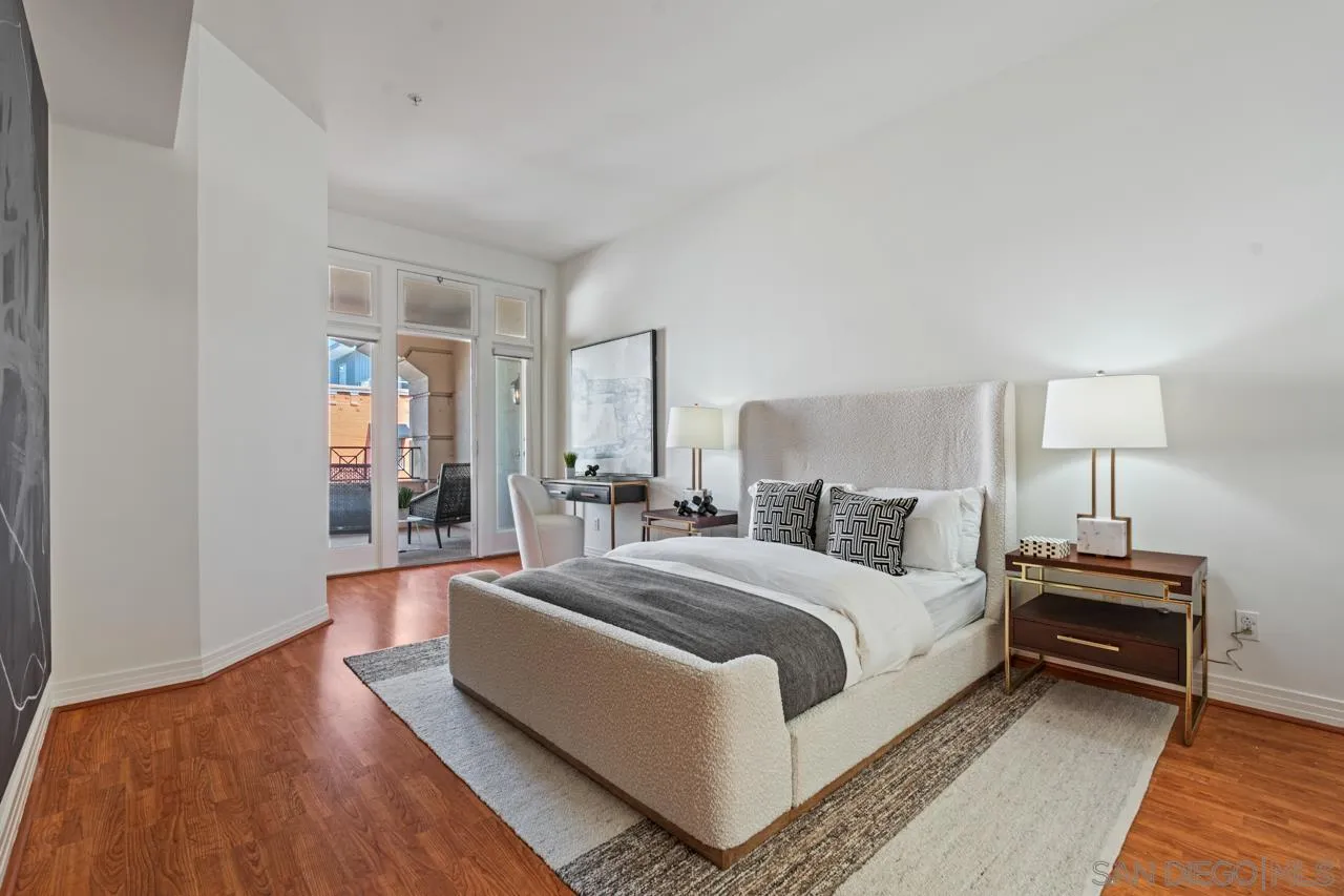 650 Columbia St. Unit 313