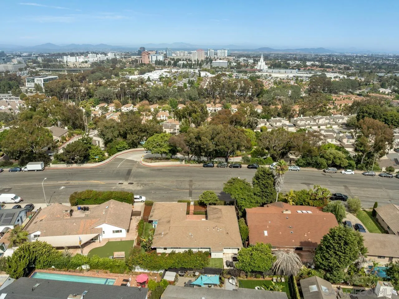 8874 La Jolla Scenic Dr N