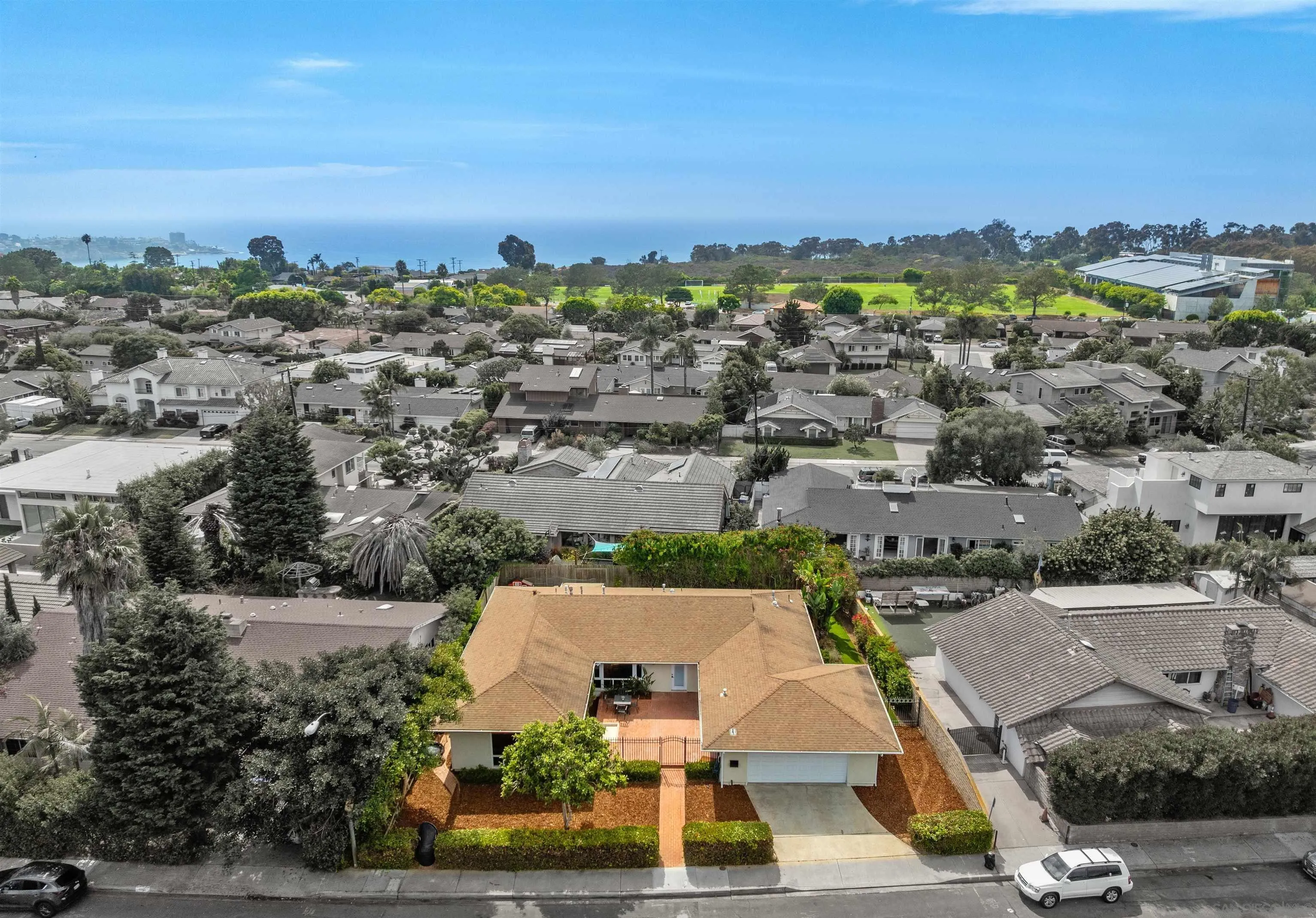 8874 La Jolla Scenic Dr N