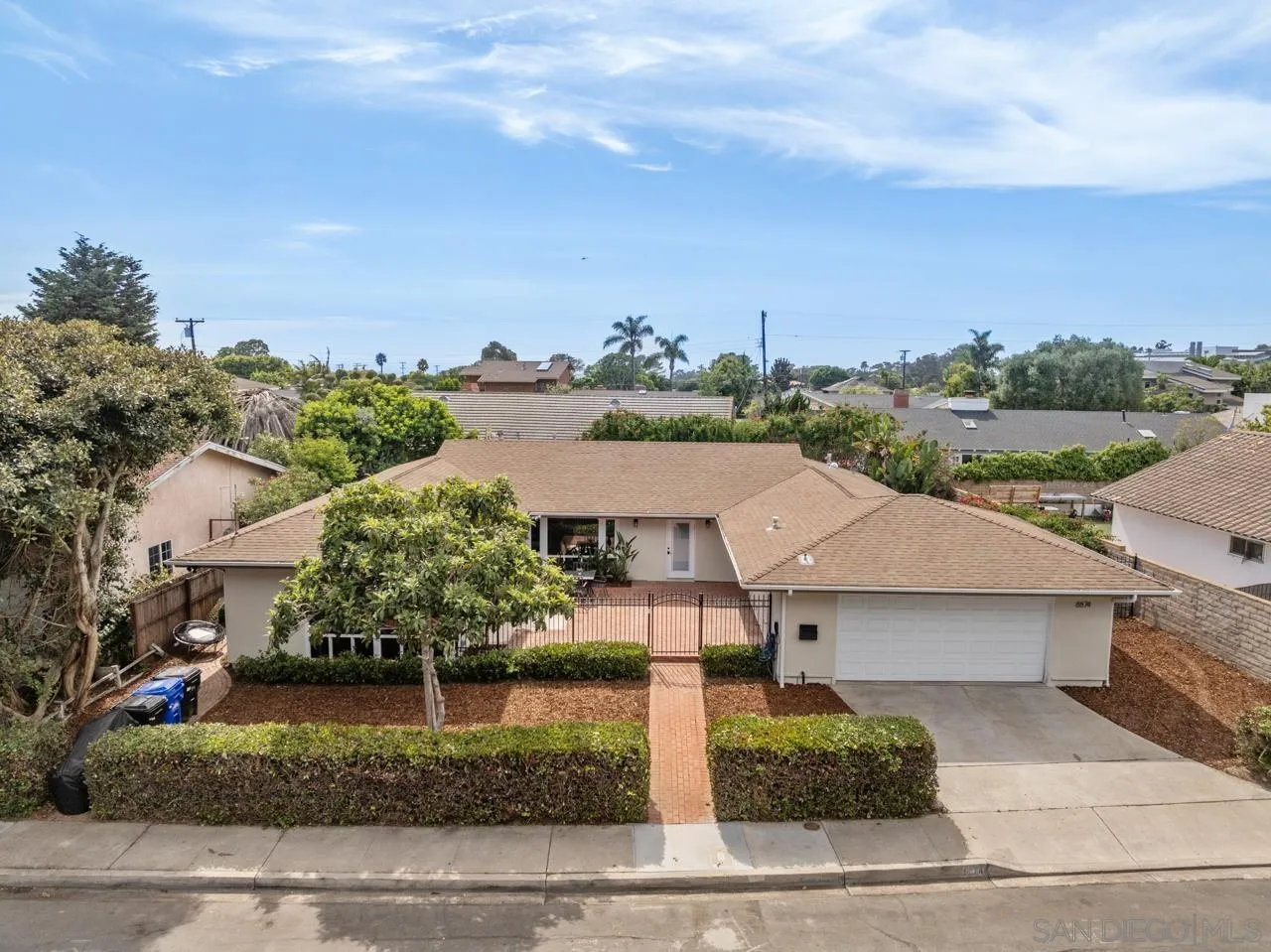 8874 La Jolla Scenic Dr N