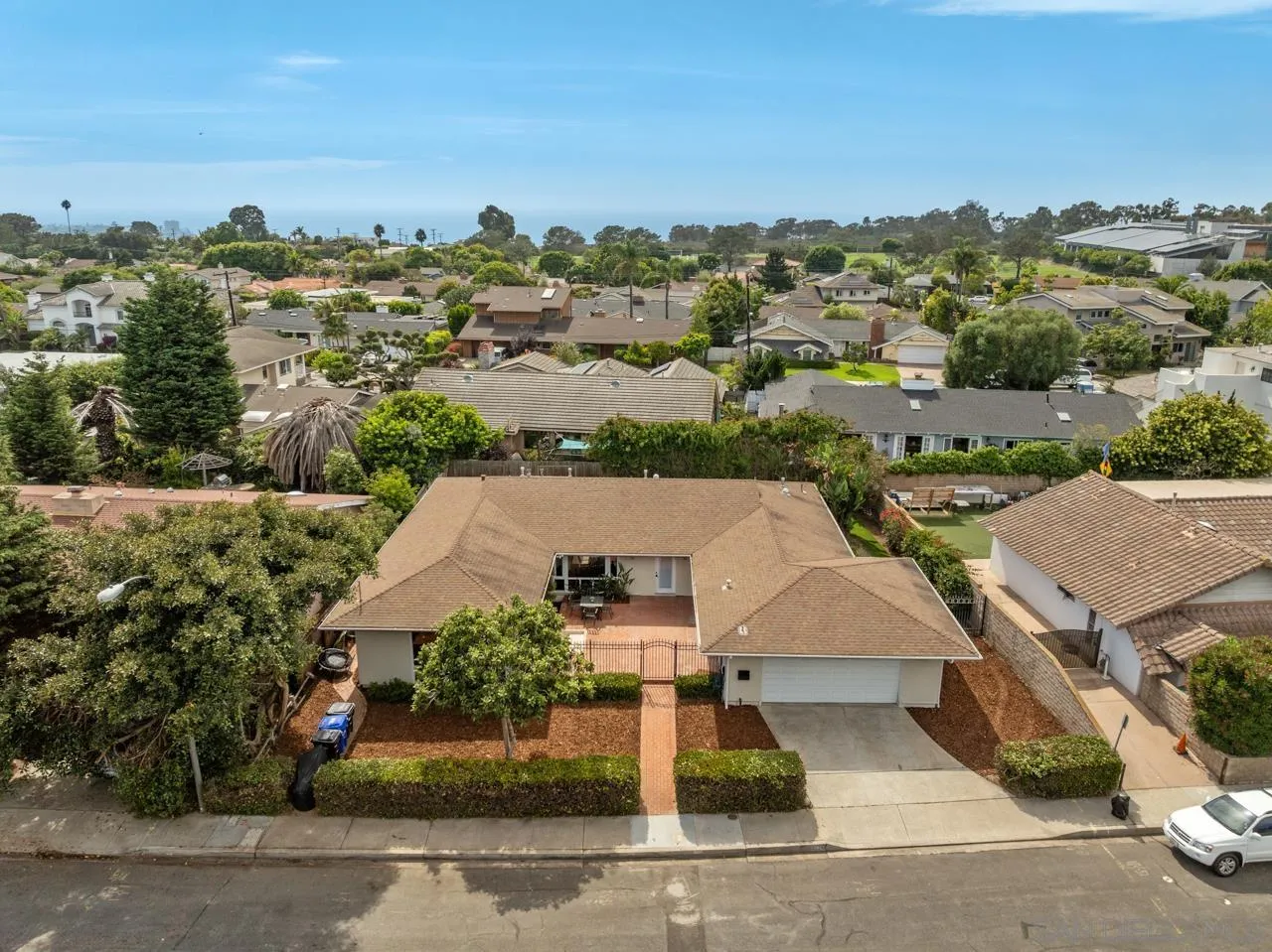 8874 La Jolla Scenic Dr N