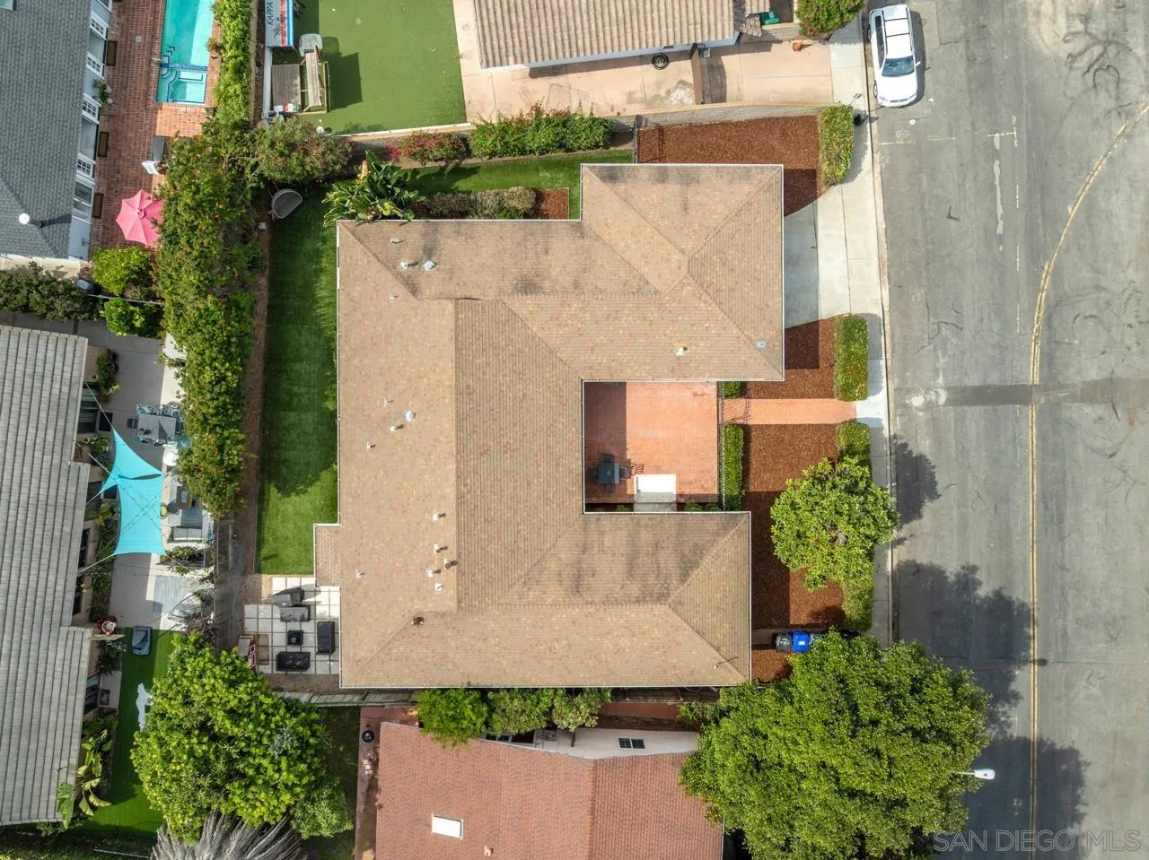 8874 La Jolla Scenic Dr N