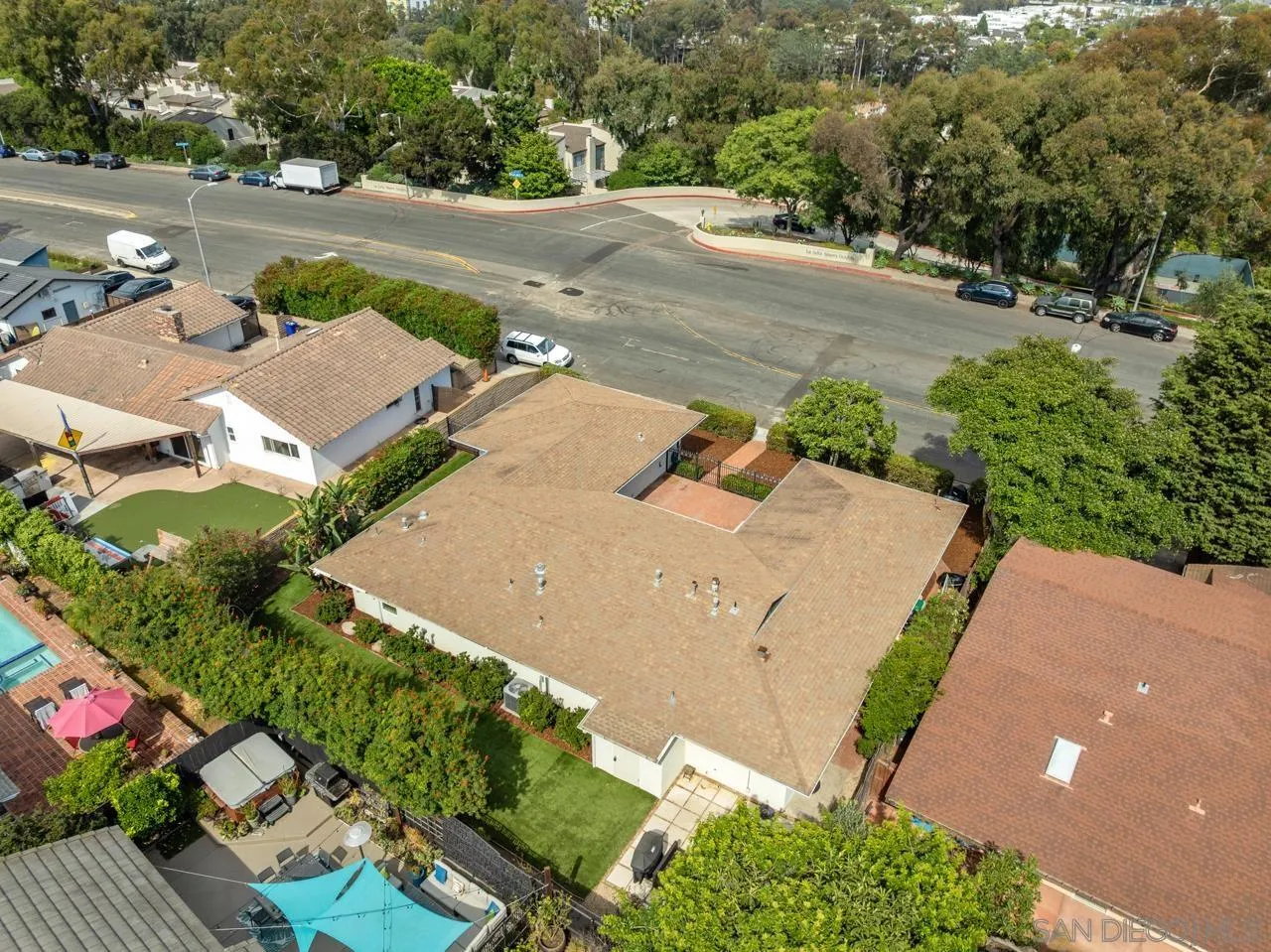 8874 La Jolla Scenic Dr N