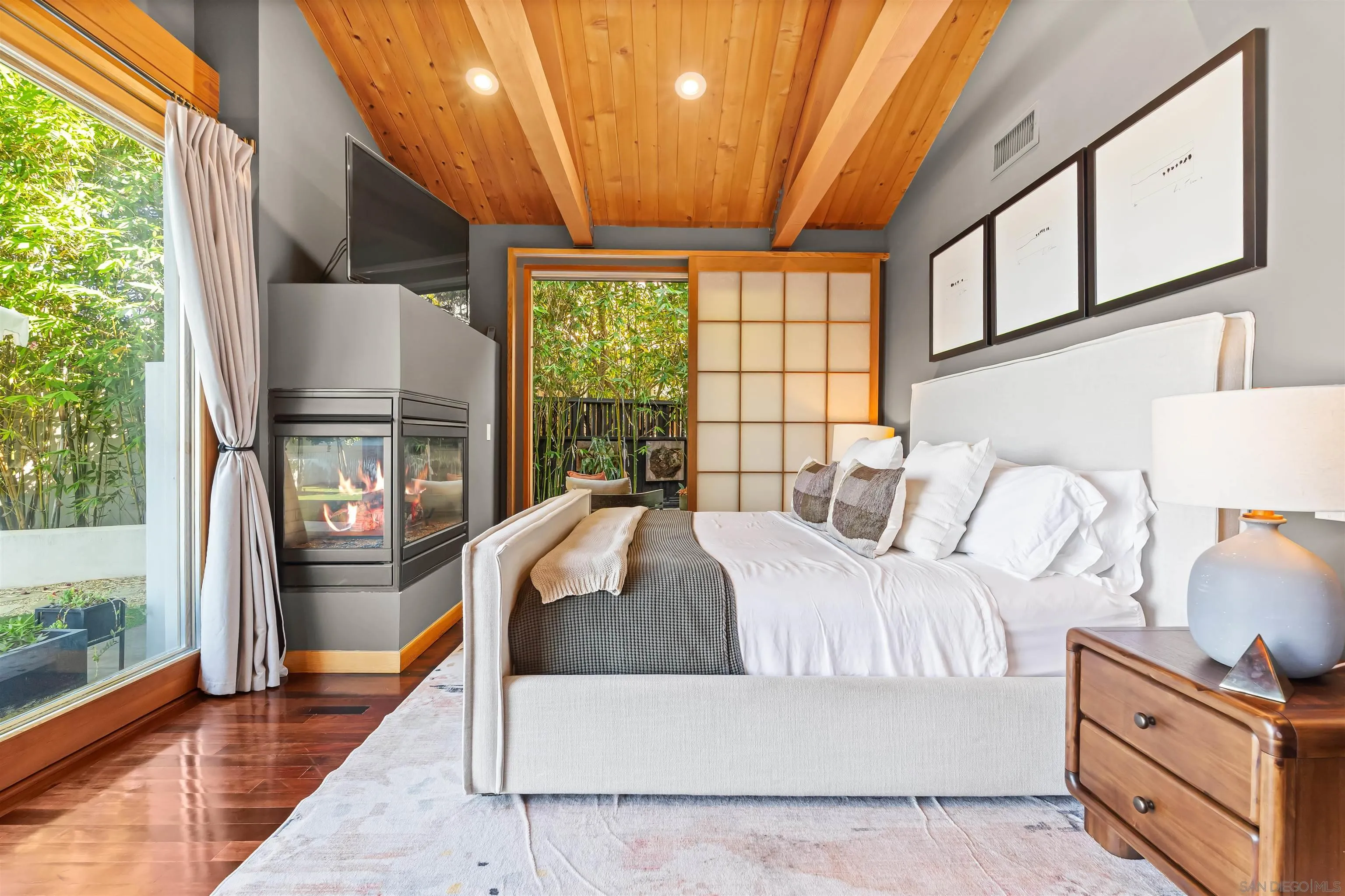 5259 Pacifica Dr