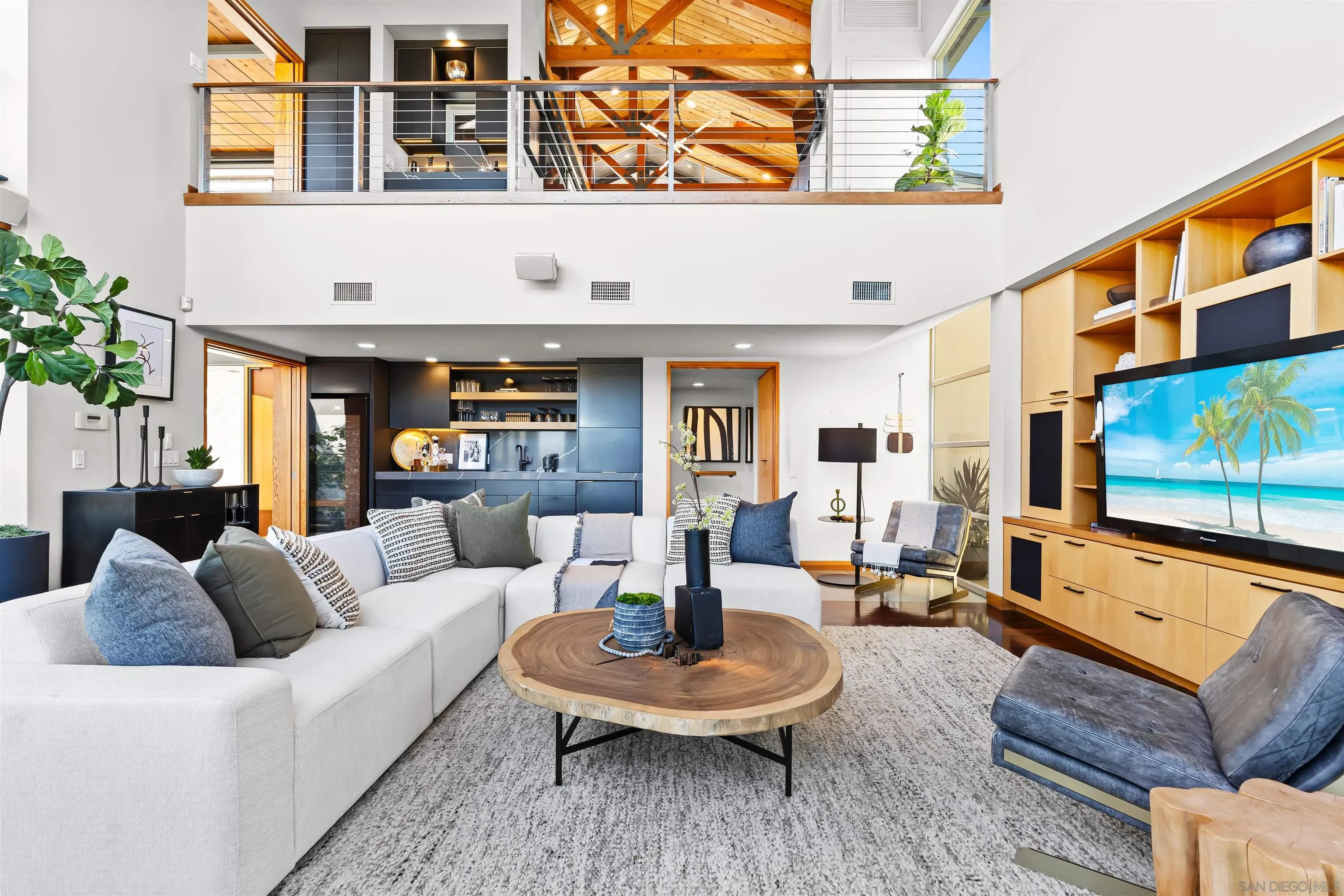 5259 Pacifica Dr