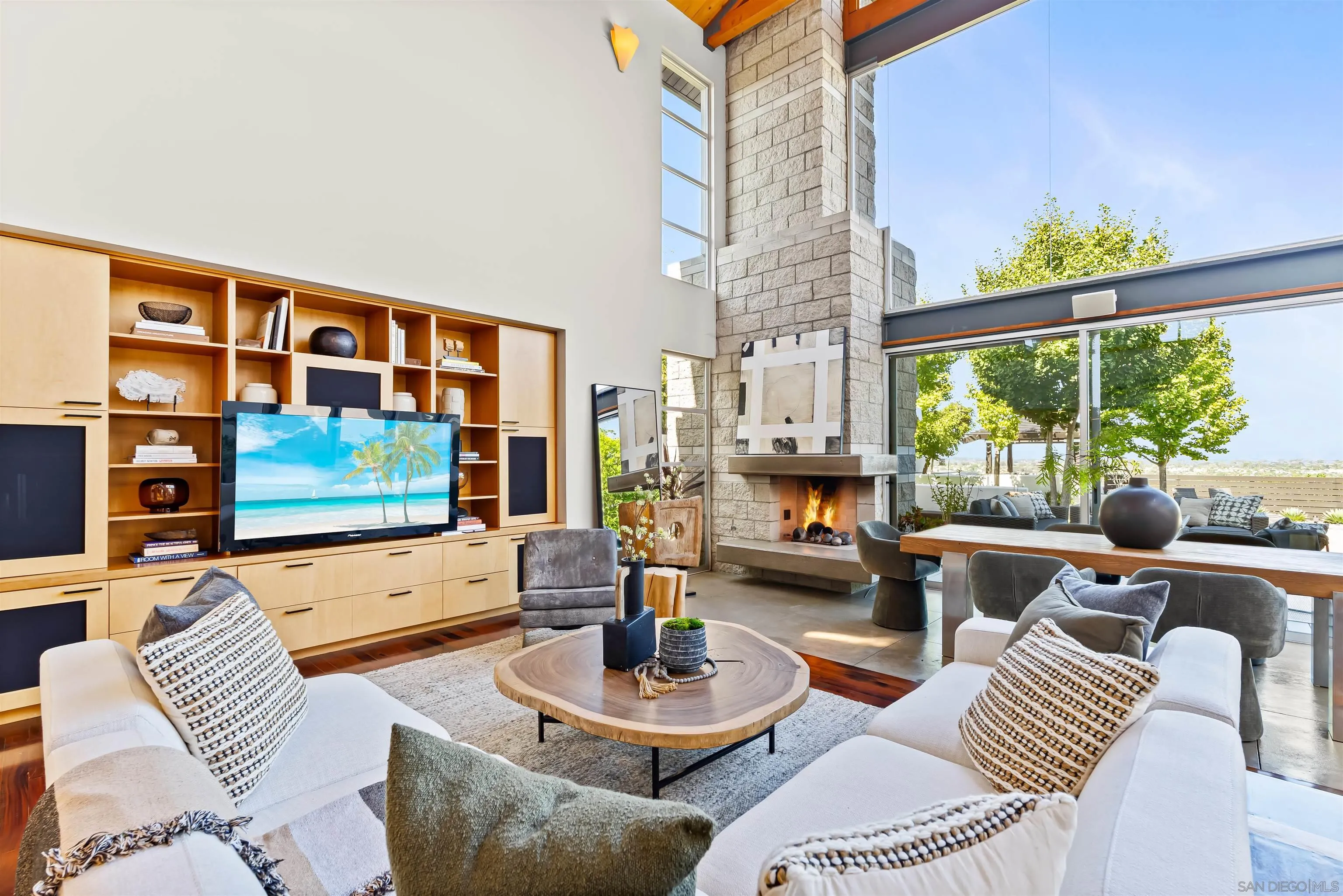 5259 Pacifica Dr