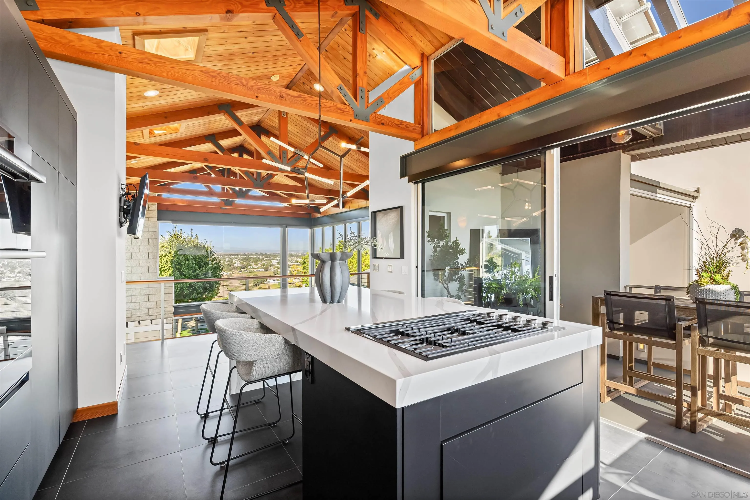 5259 Pacifica Dr