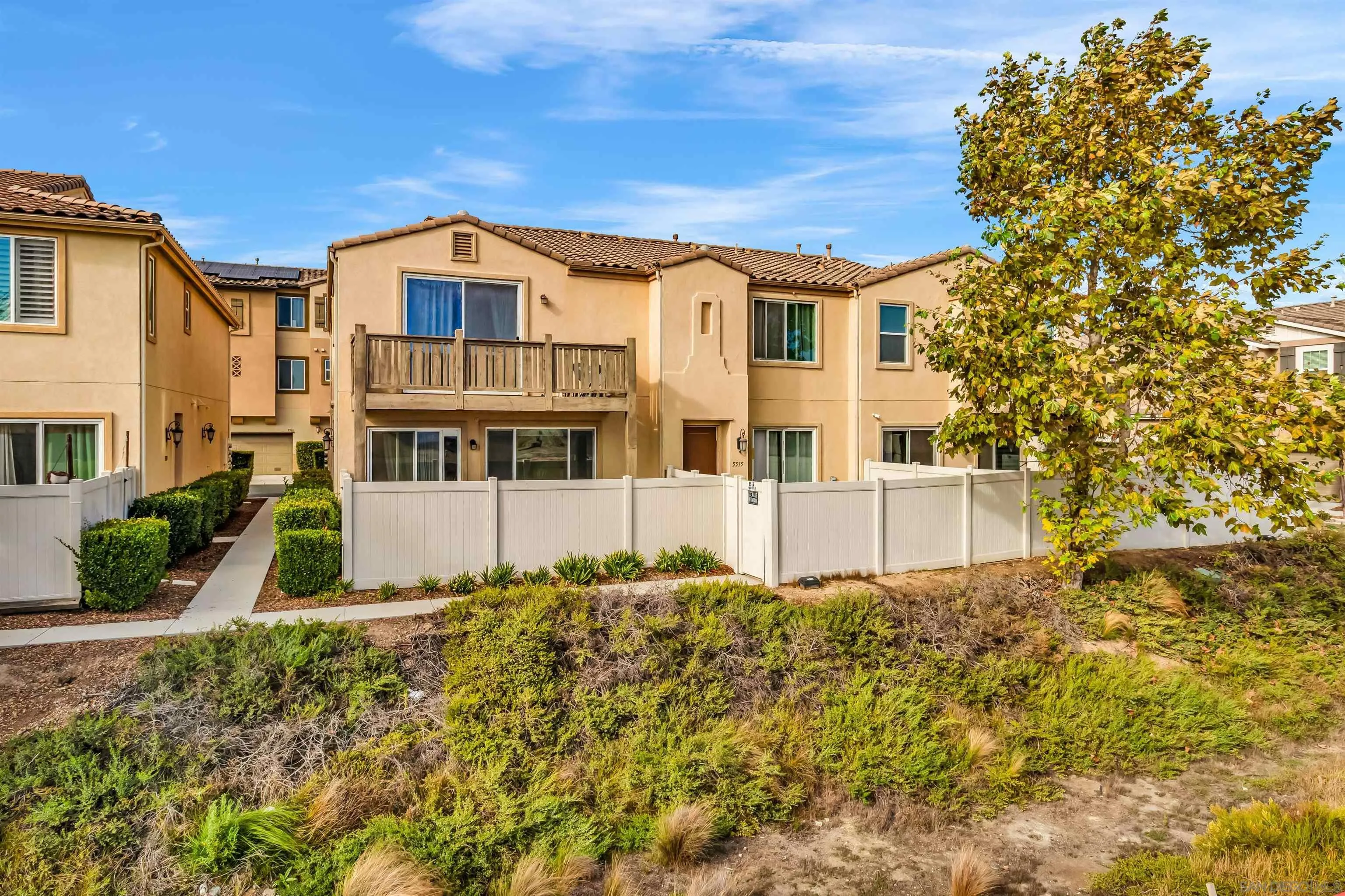 5515 San Roberto