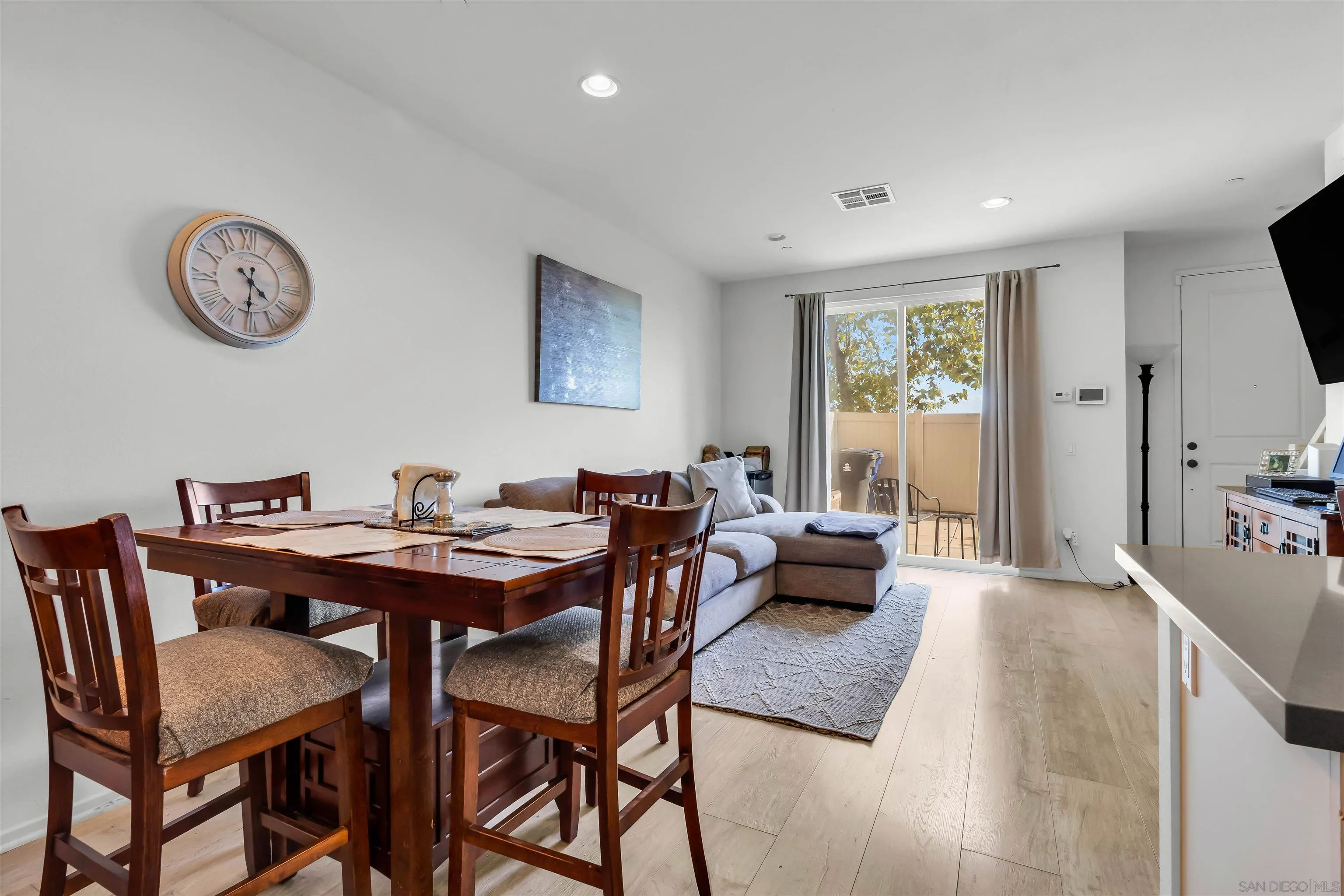 5515 San Roberto