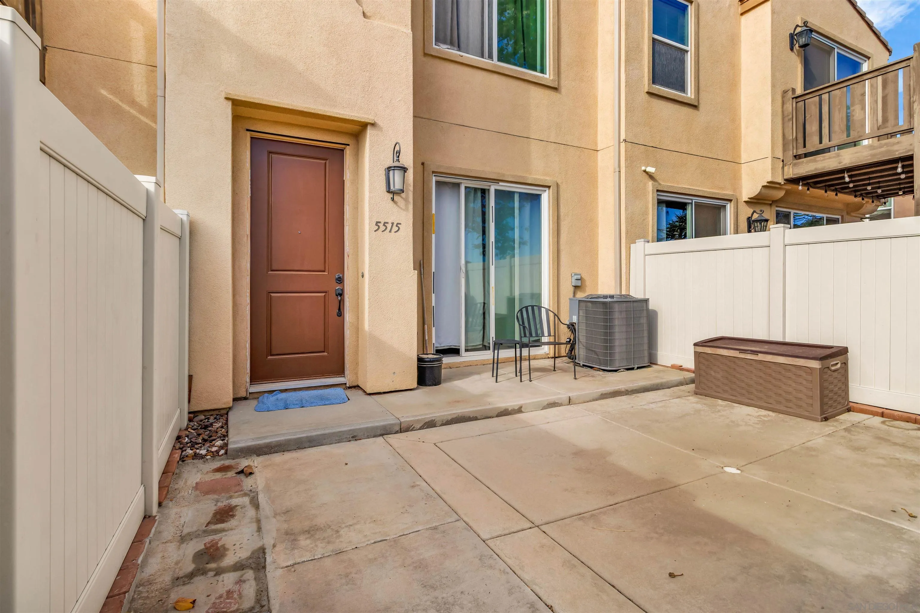 5515 San Roberto