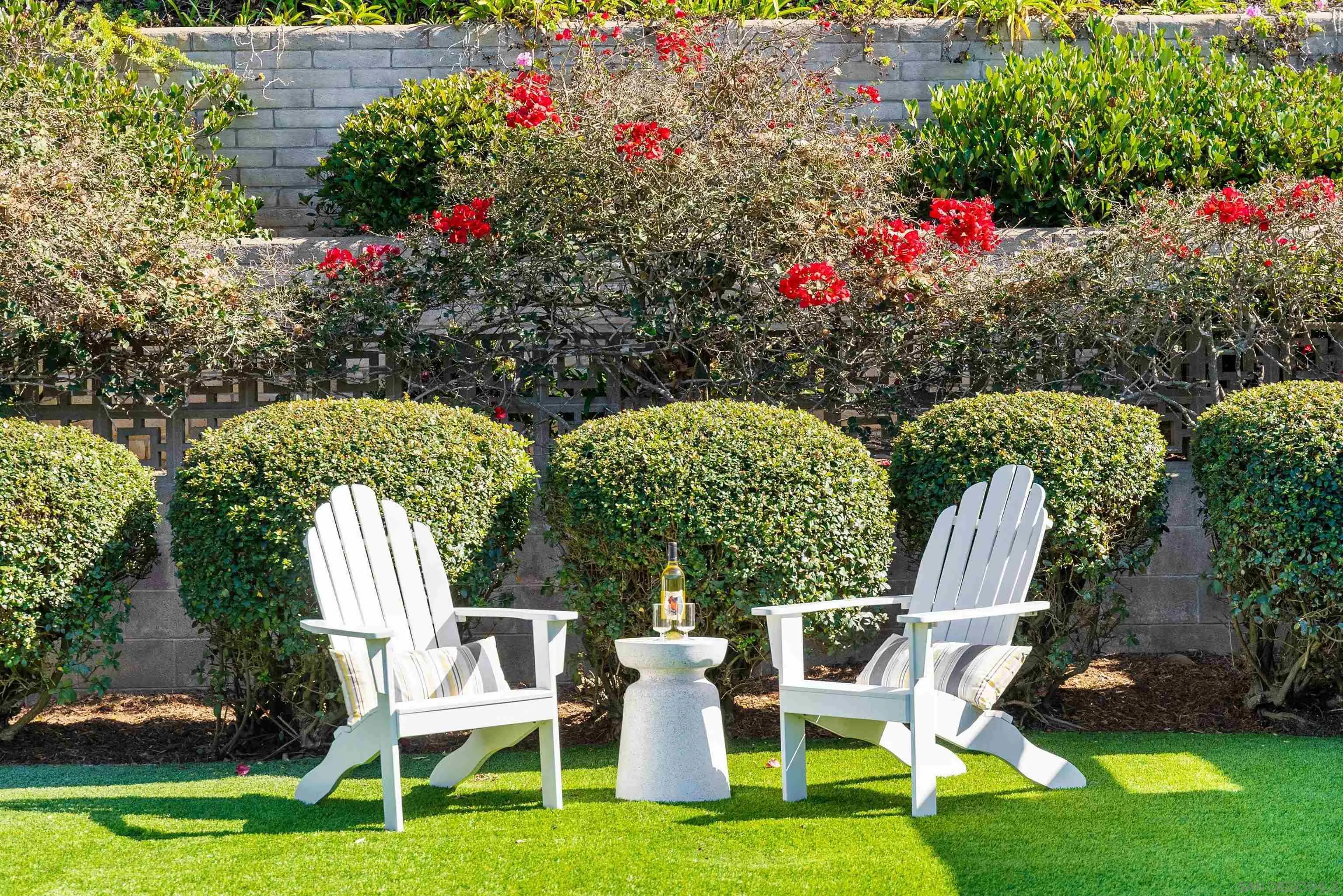 1177 Muirlands Vista Way