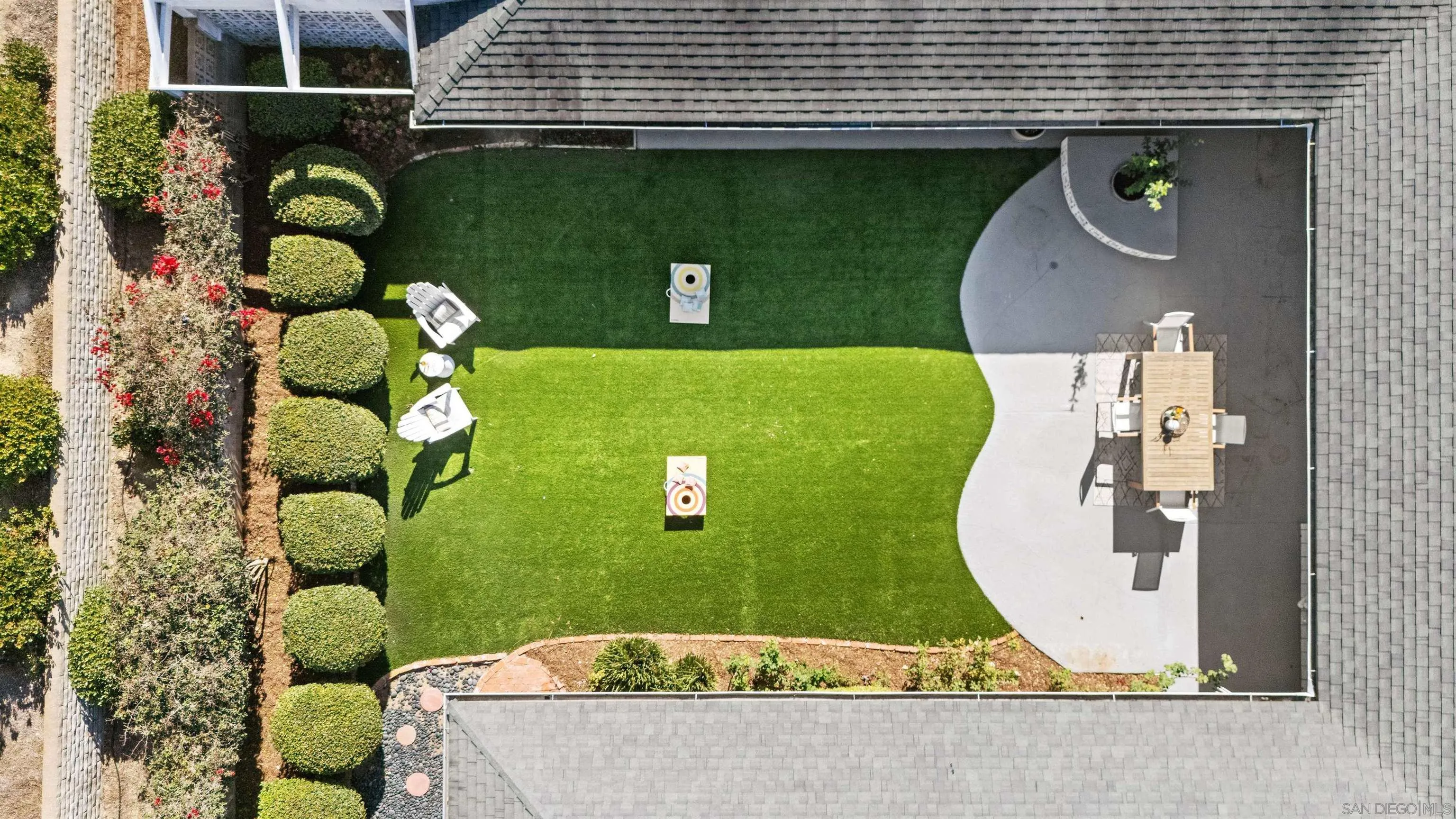 1177 Muirlands Vista Way