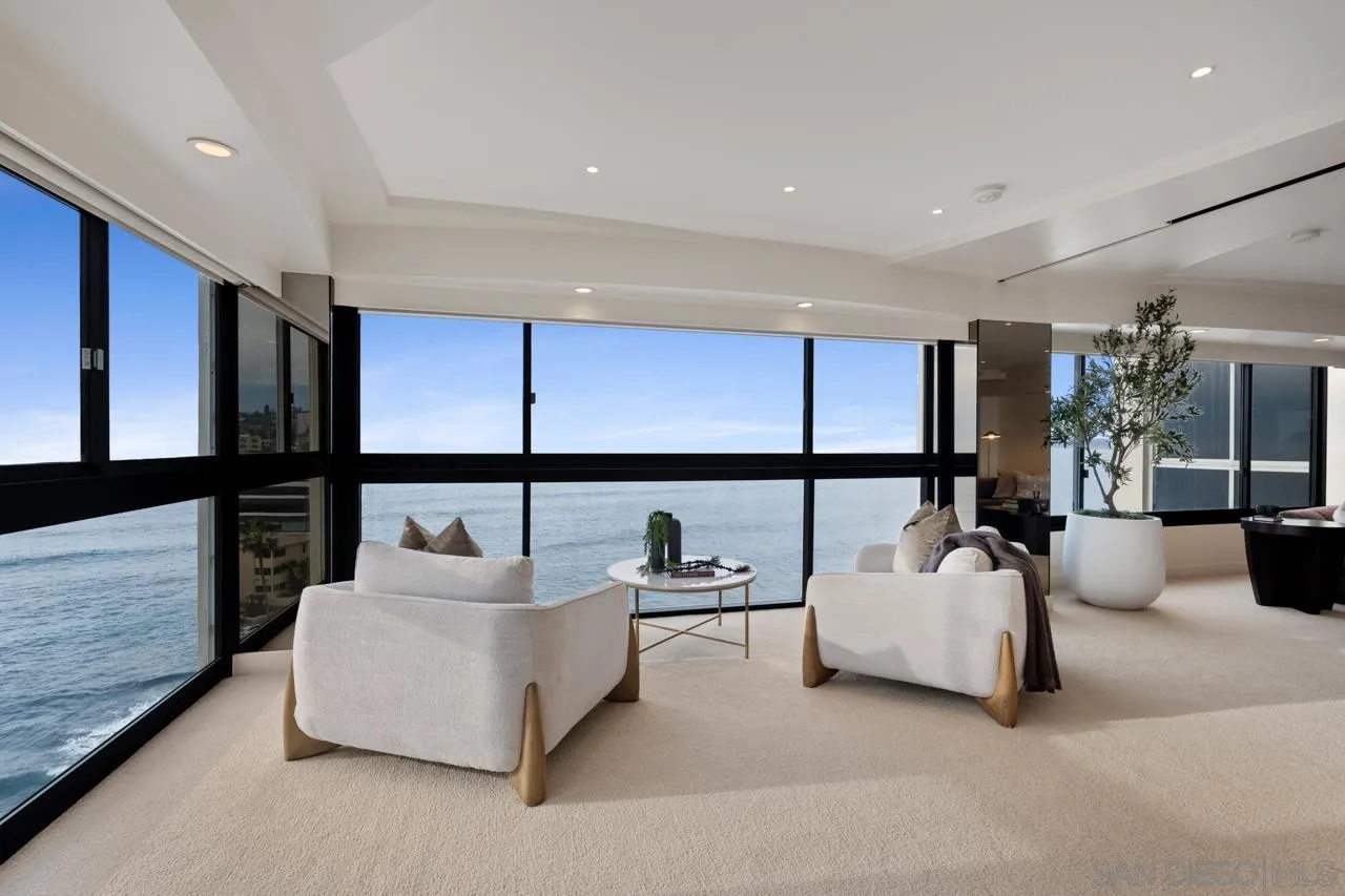 939 Coast Blvd Unit 15e