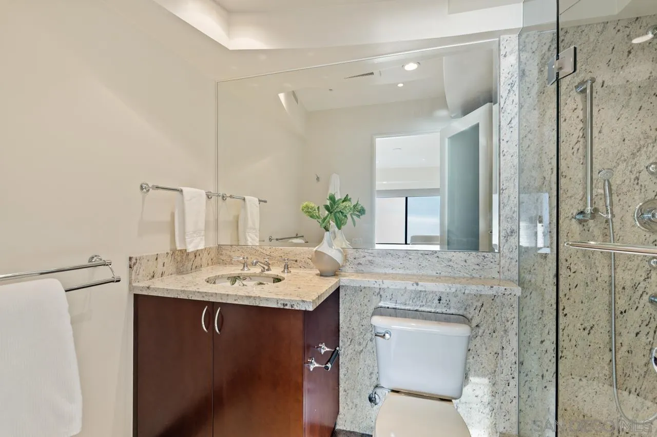 939 Coast Blvd Unit 15e