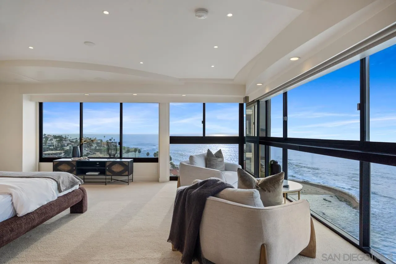 939 Coast Blvd Unit 15e