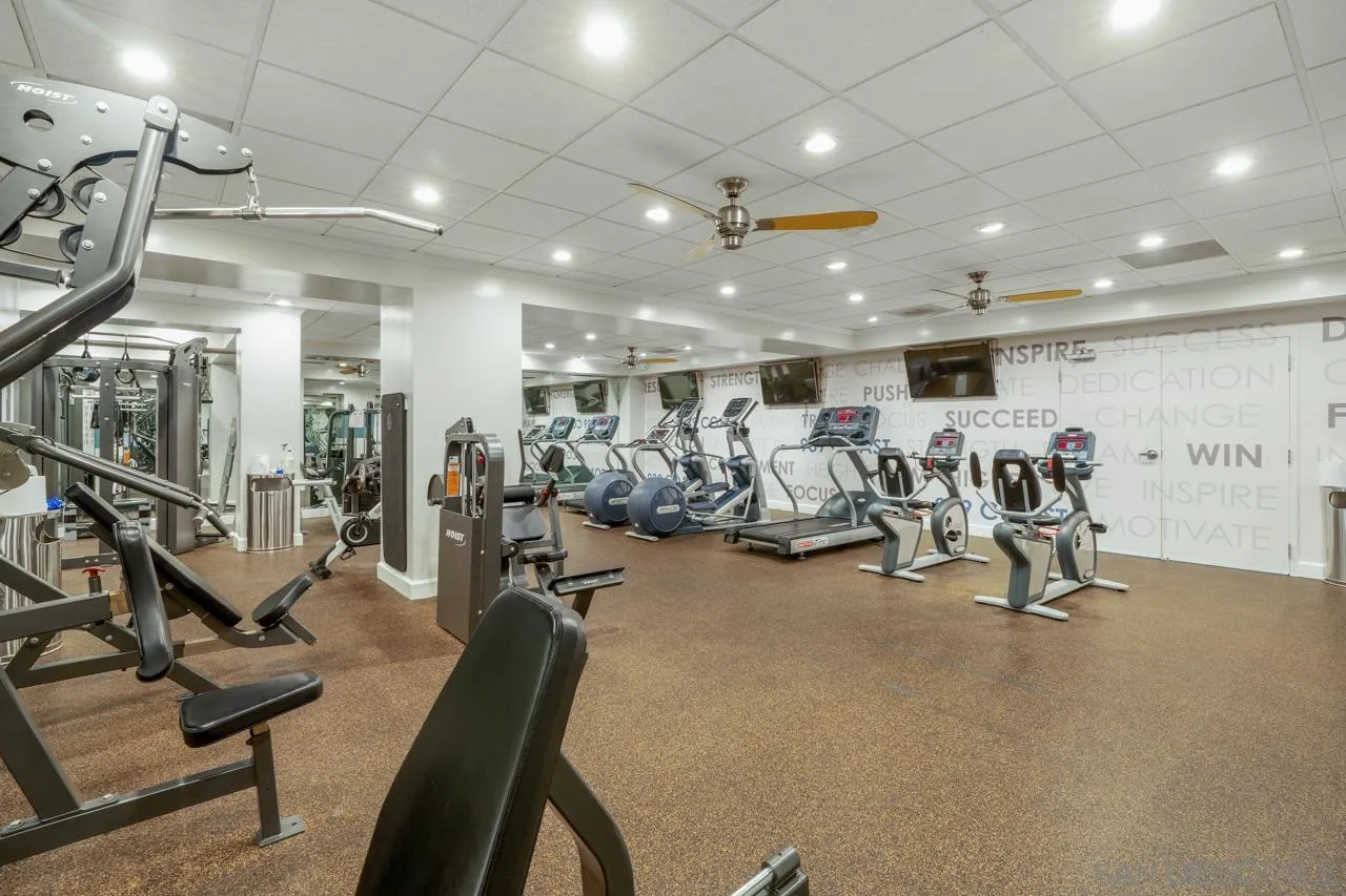 939 Coast Blvd Unit 15e