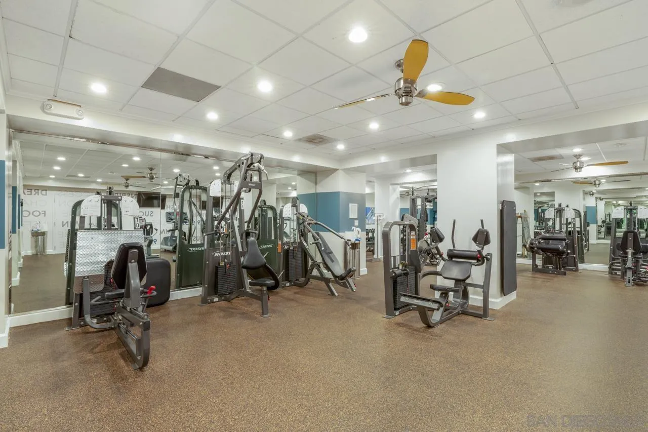 939 Coast Blvd Unit 15e