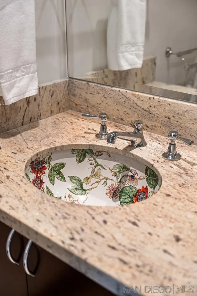 939 Coast Blvd Unit 15e