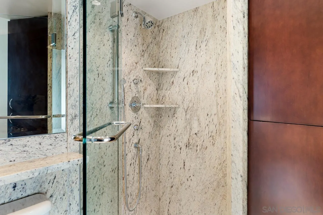 939 Coast Blvd Unit 15e