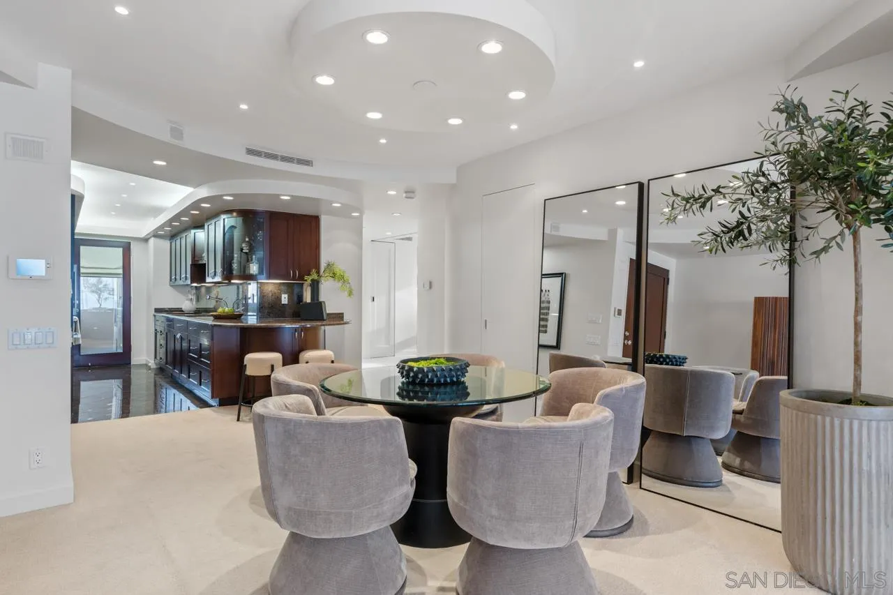 939 Coast Blvd Unit 15e