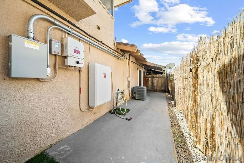 1250 E Madison Ave Unit C