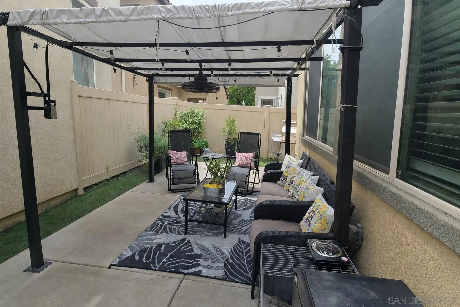 3162 E Painted Crescent