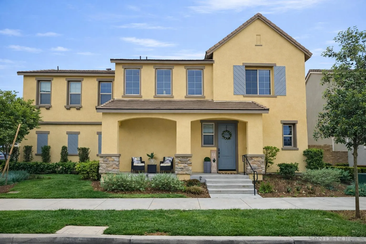 3162 E Painted Crescent