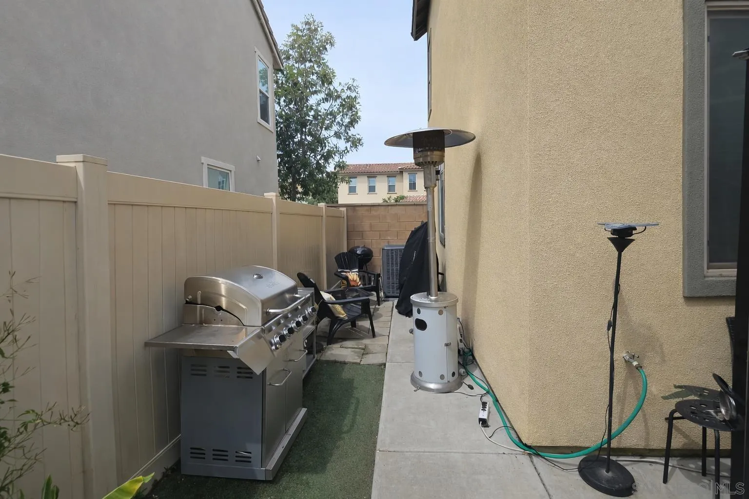 3162 E Painted Crescent