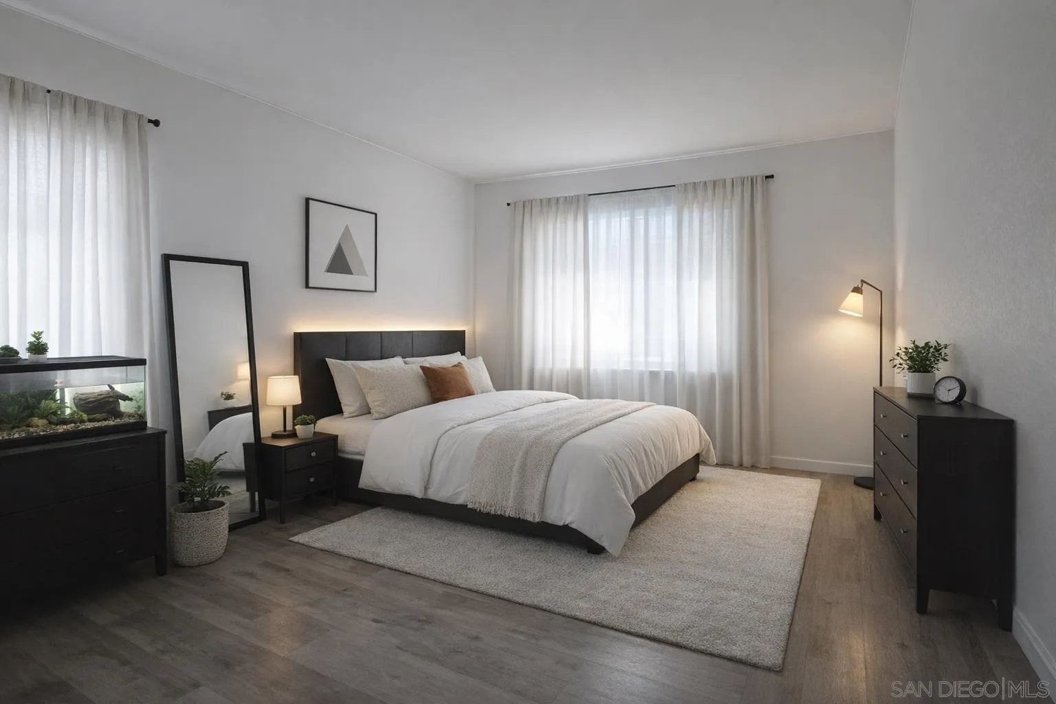 3162 E Painted Crescent