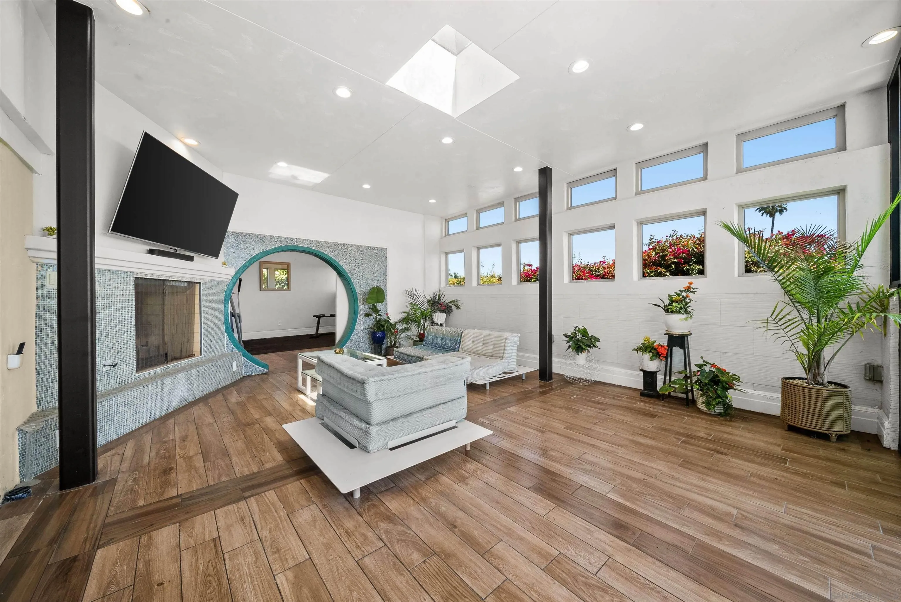2402 Alto Cerro Circle