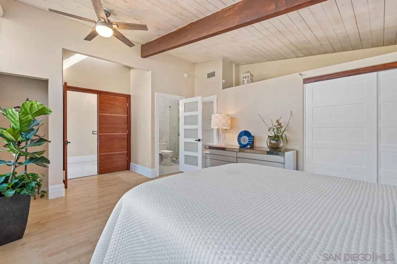 2402 Alto Cerro Circle