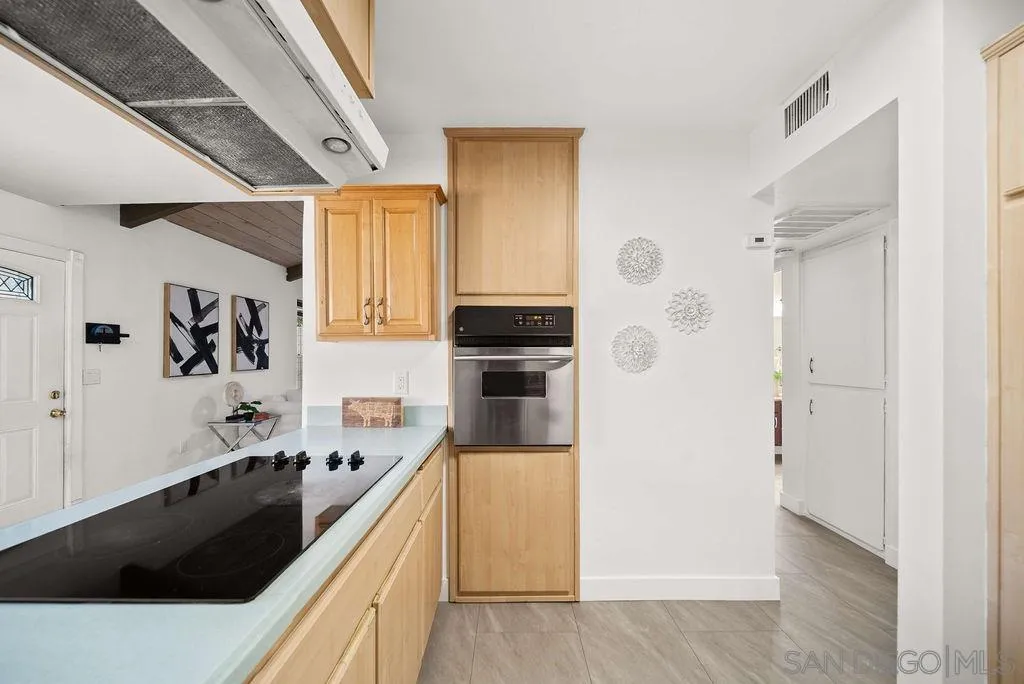 1250 E Madison Ave Unit C