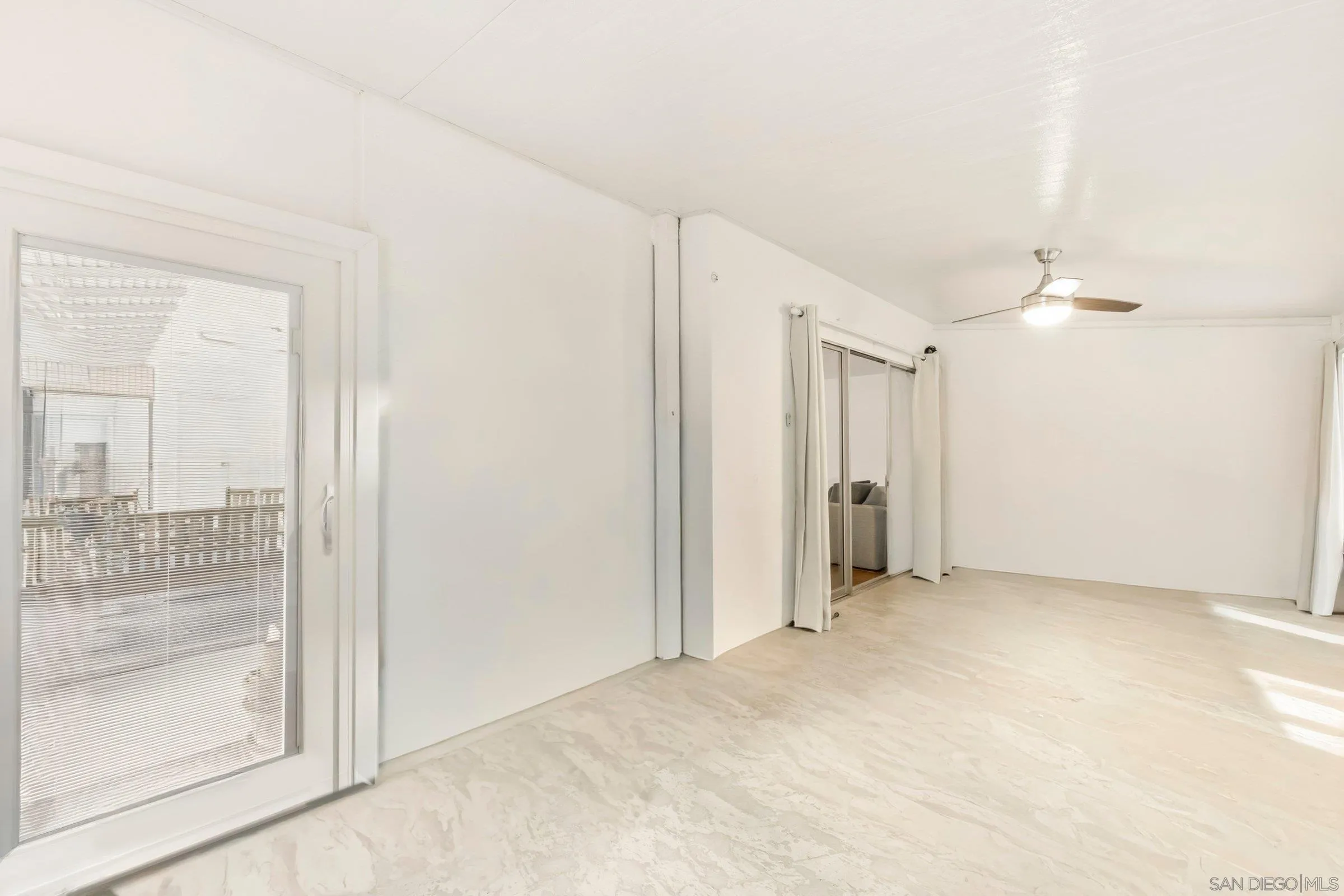 2364 Torrey Pines Rd. Unit 38