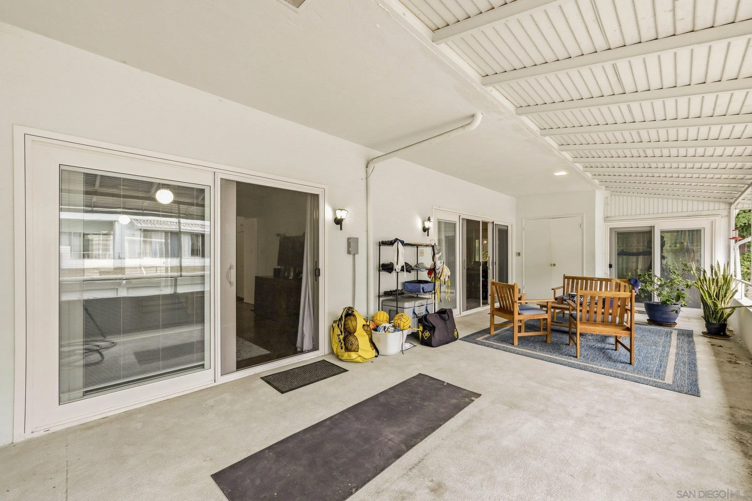 2364 Torrey Pines Rd. Unit 38