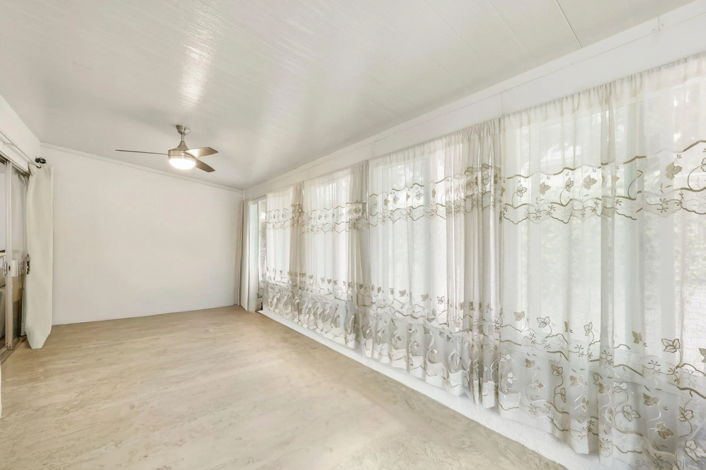2364 Torrey Pines Rd. Unit 38