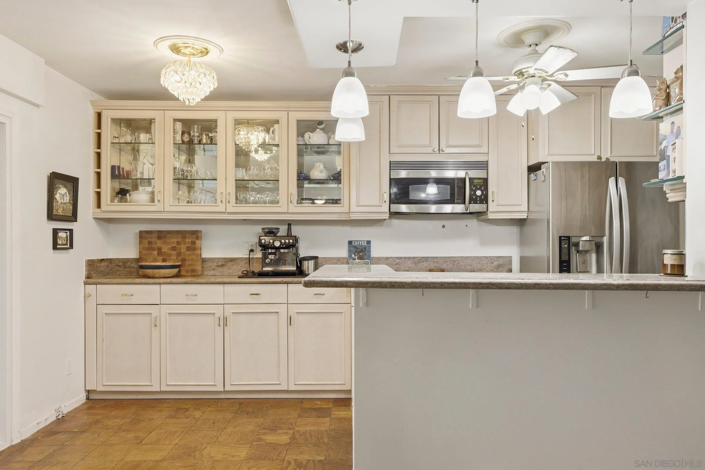 2364 Torrey Pines Rd. Unit 38