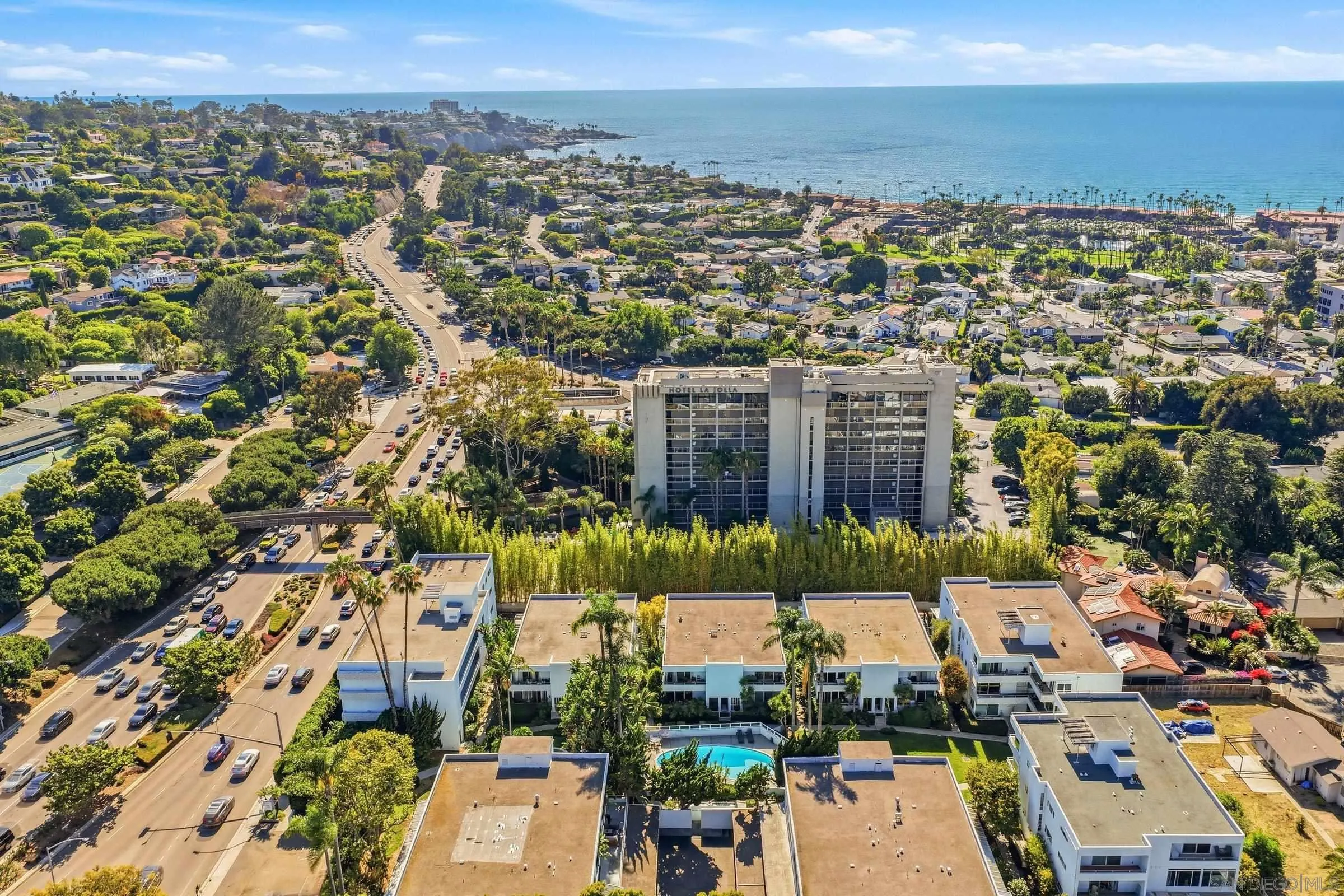 2364 Torrey Pines Rd. Unit 38
