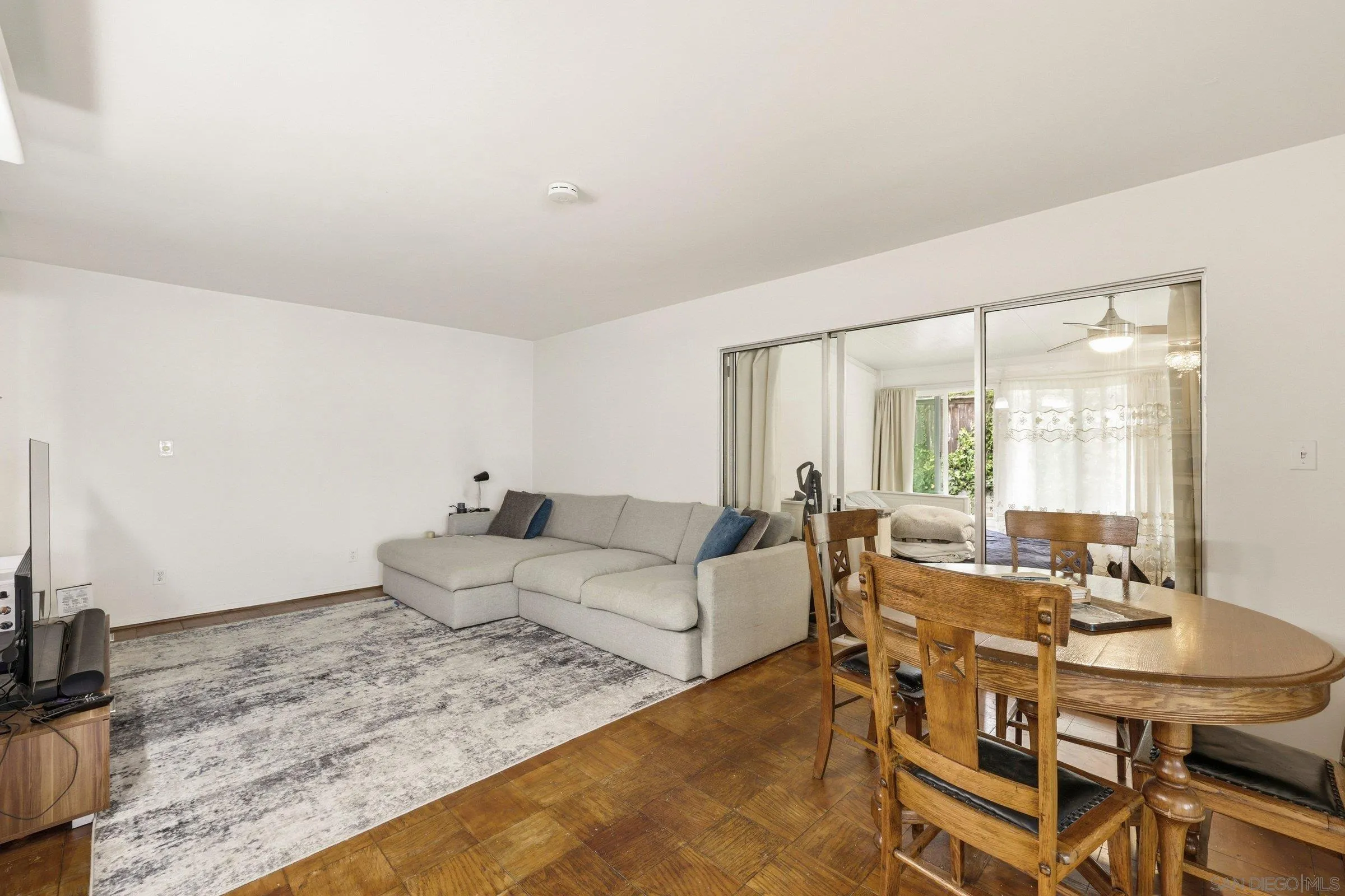2364 Torrey Pines Rd. Unit 38