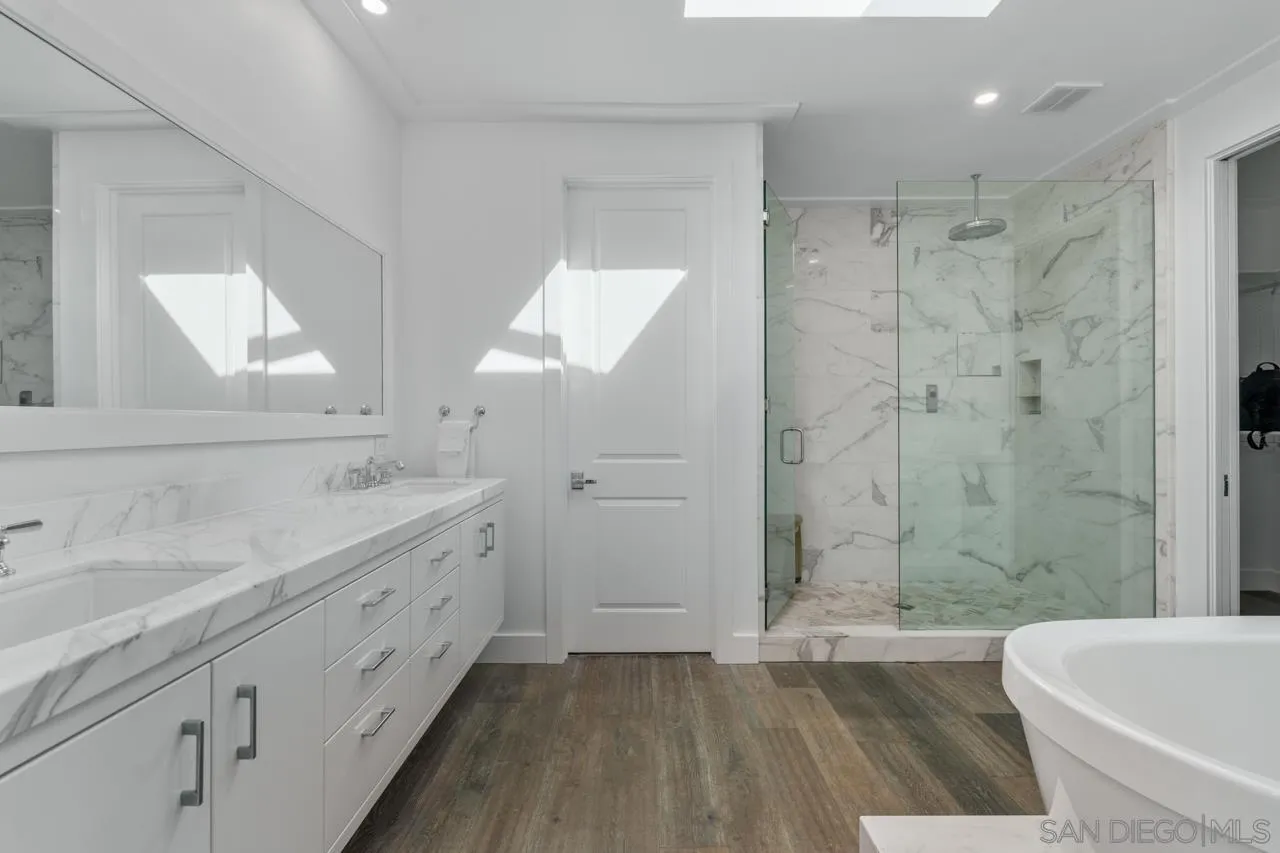 2879 Caminito Merion